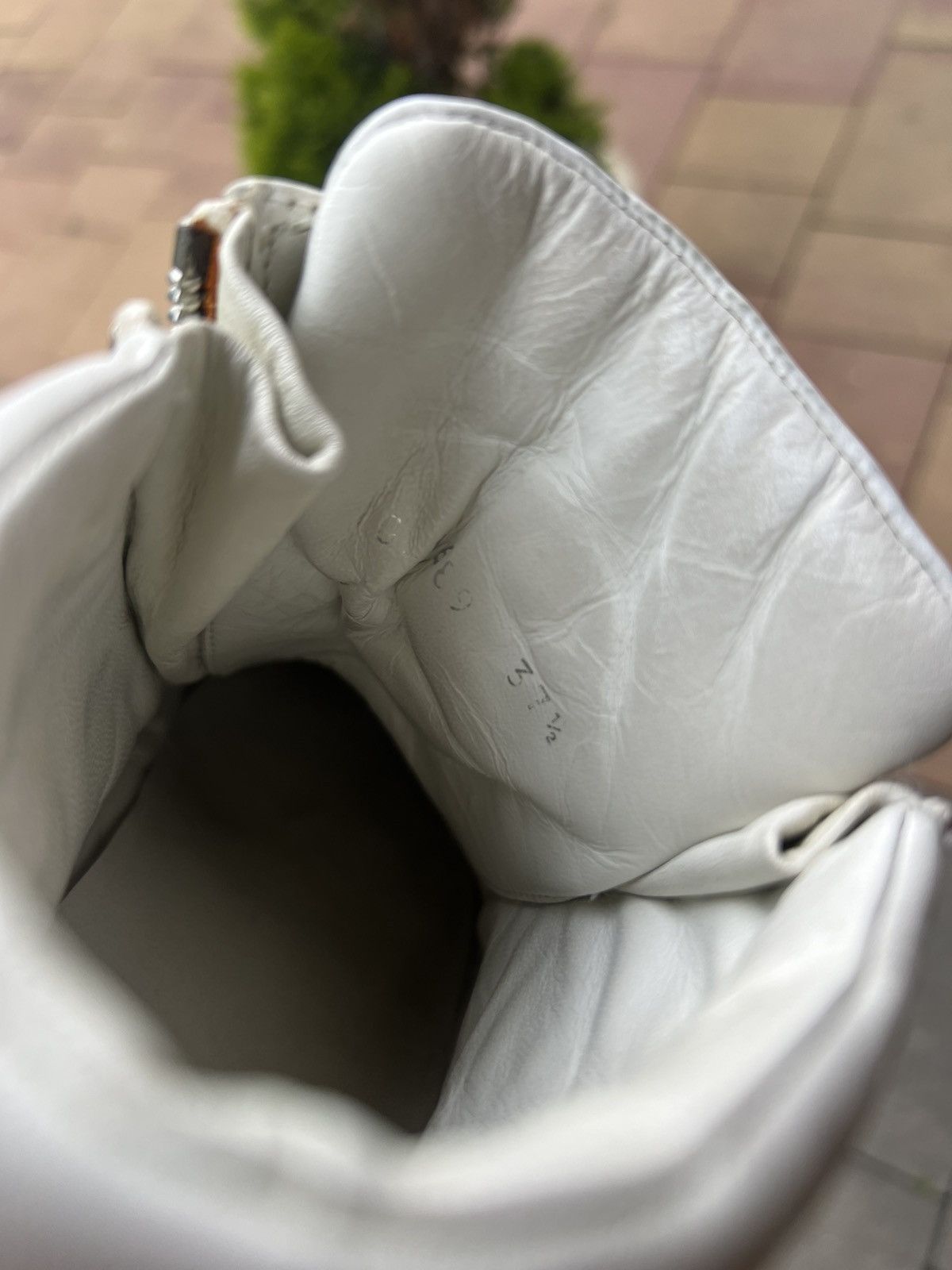 Chanel Chanel White High Top Sneakers Size US 7 / IT 37 - 10 Thumbnail