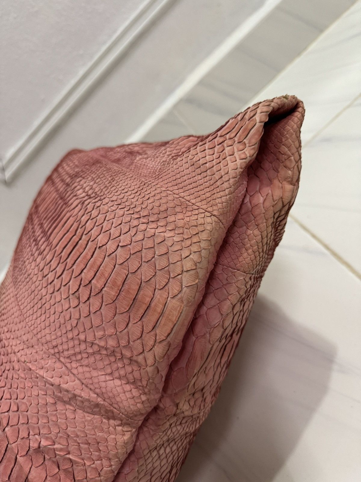 Cobra × Genuine Leather BYRON NYC WINE PYTHON LARGE SOHO TOTE BAC Size ONE SIZE - 8 Thumbnail
