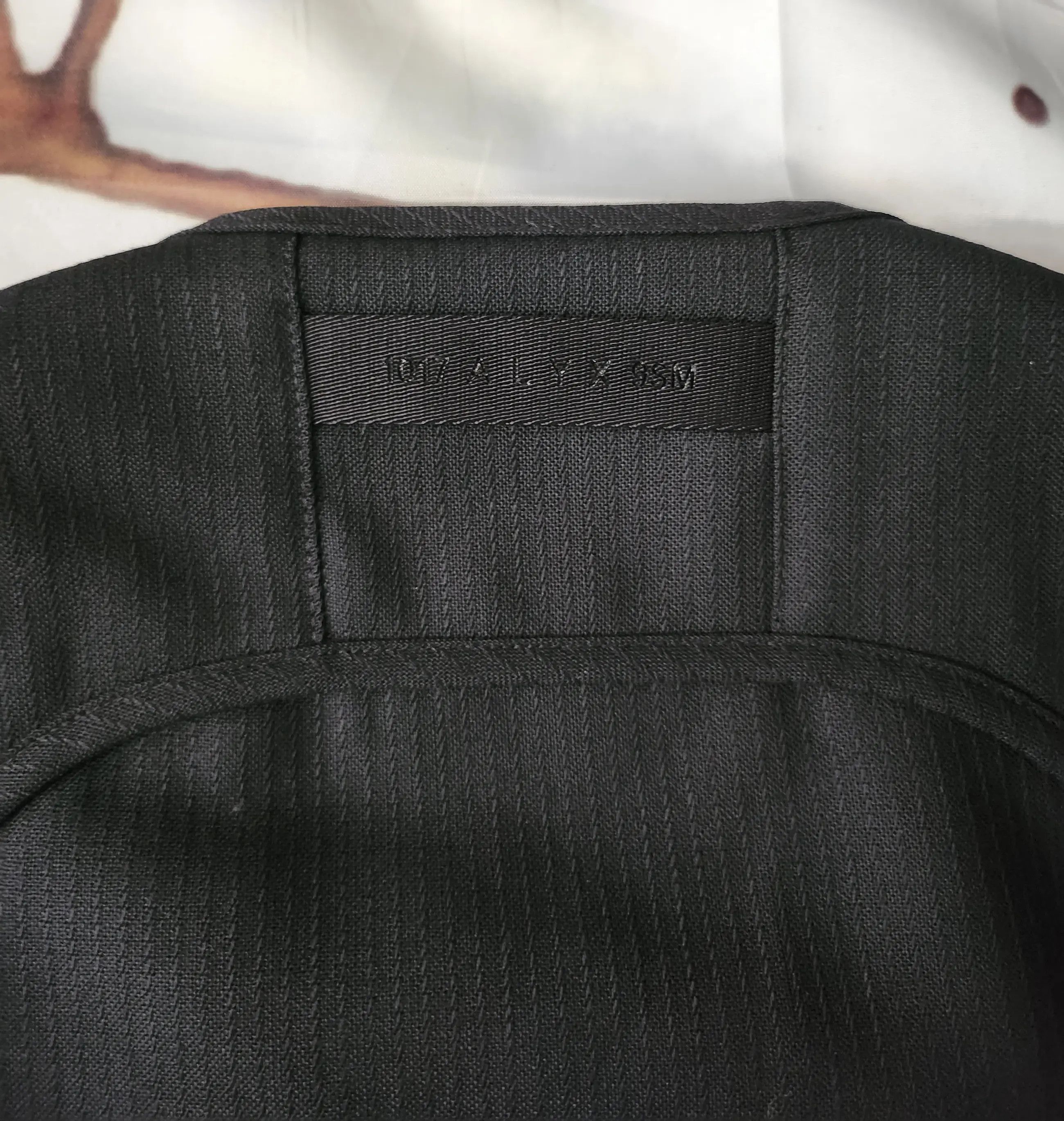1017 ALYX 9SM Alyx Modern Tactical Vest Exclusive Capsule Size US XL / EU 56 / 4 - 5 Thumbnail