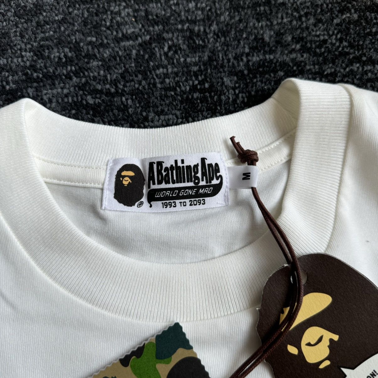 Bape Bape Graffiti 1993 Logo T-shirt White Size US M / EU 48-50 / 2 - 6 Thumbnail