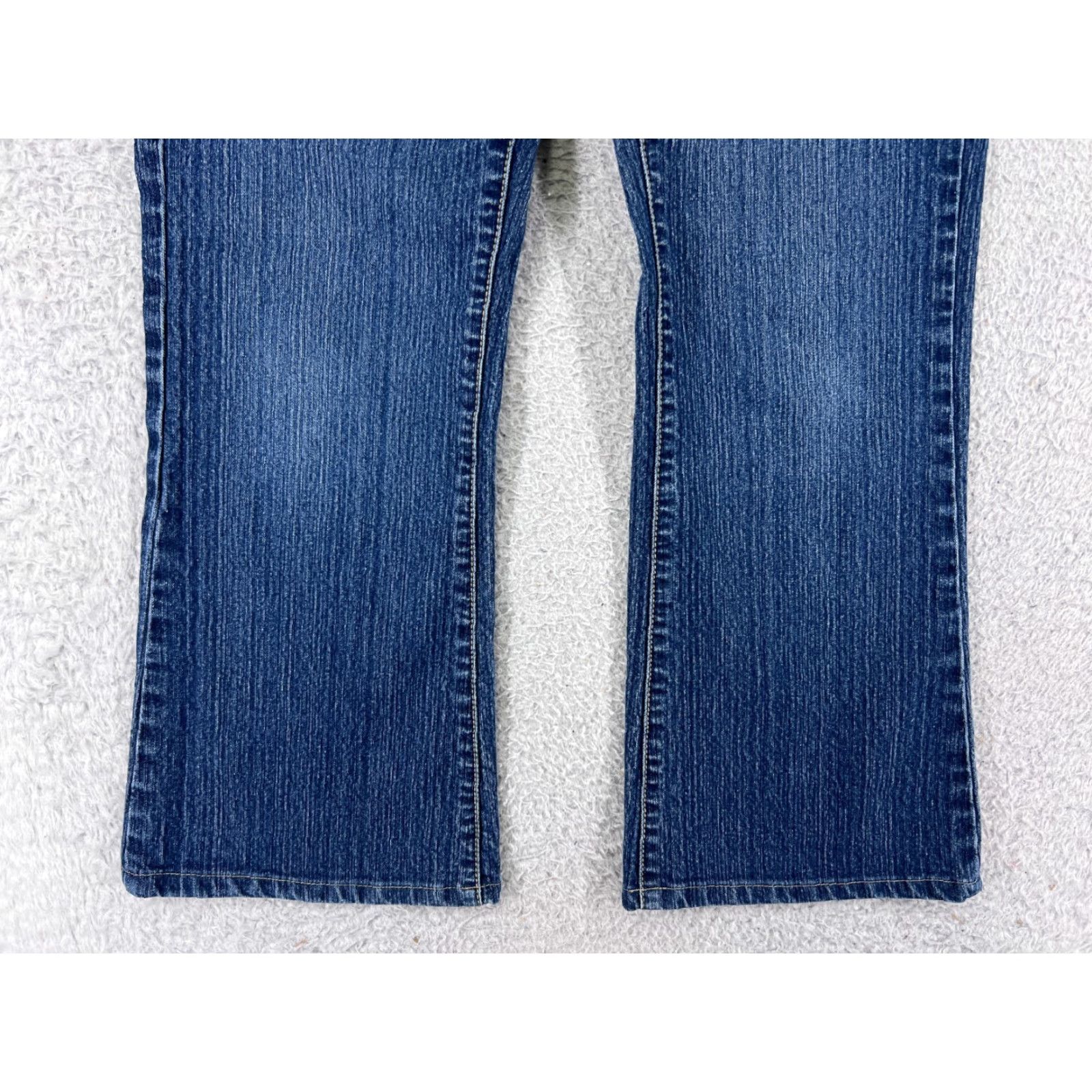 Calvin Klein Calvin Klein Women's Flared Jeans 8 Medium Wash Denim Cotton Zipper Distressed 27x31 Made in Bangladesh Size 30" / US 8 / IT 44 - 5 Thumbnail