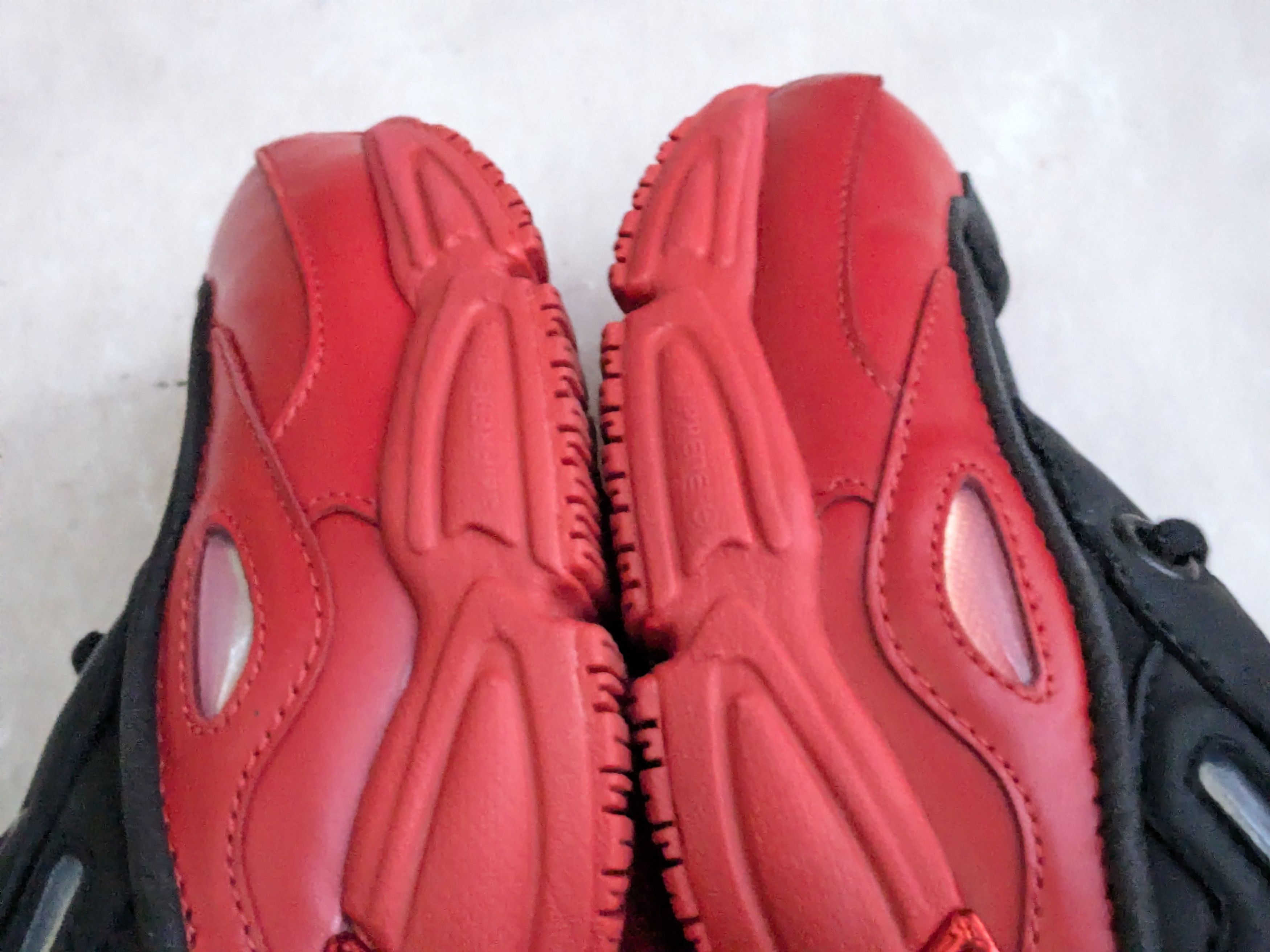 Raf Simons Adidas Raf Simons Ozweego 3 Black Scarlet Red 10 DA8775 Size US 10 / EU 43 - 7 Thumbnail