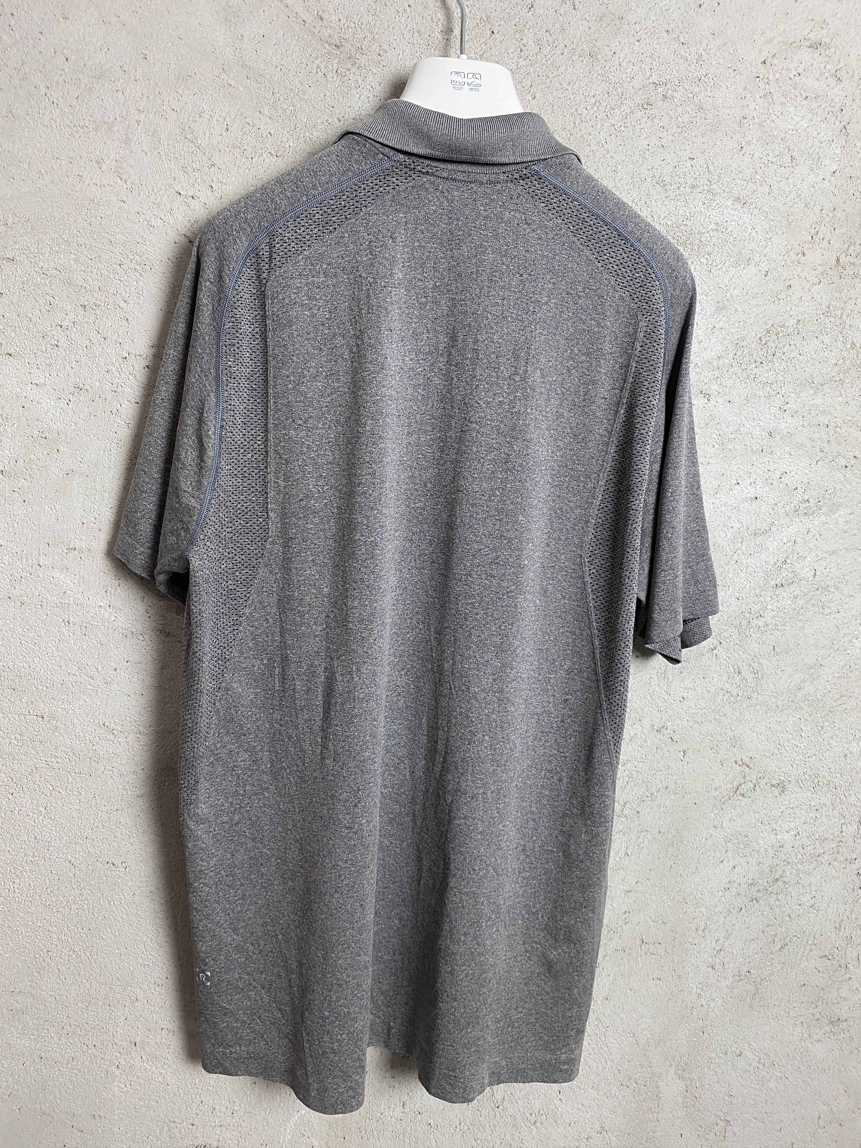 Lululemon Lululemon classic polo t-shirt tee sport gym Size US M / EU 48-50 / 2 - 4 Thumbnail