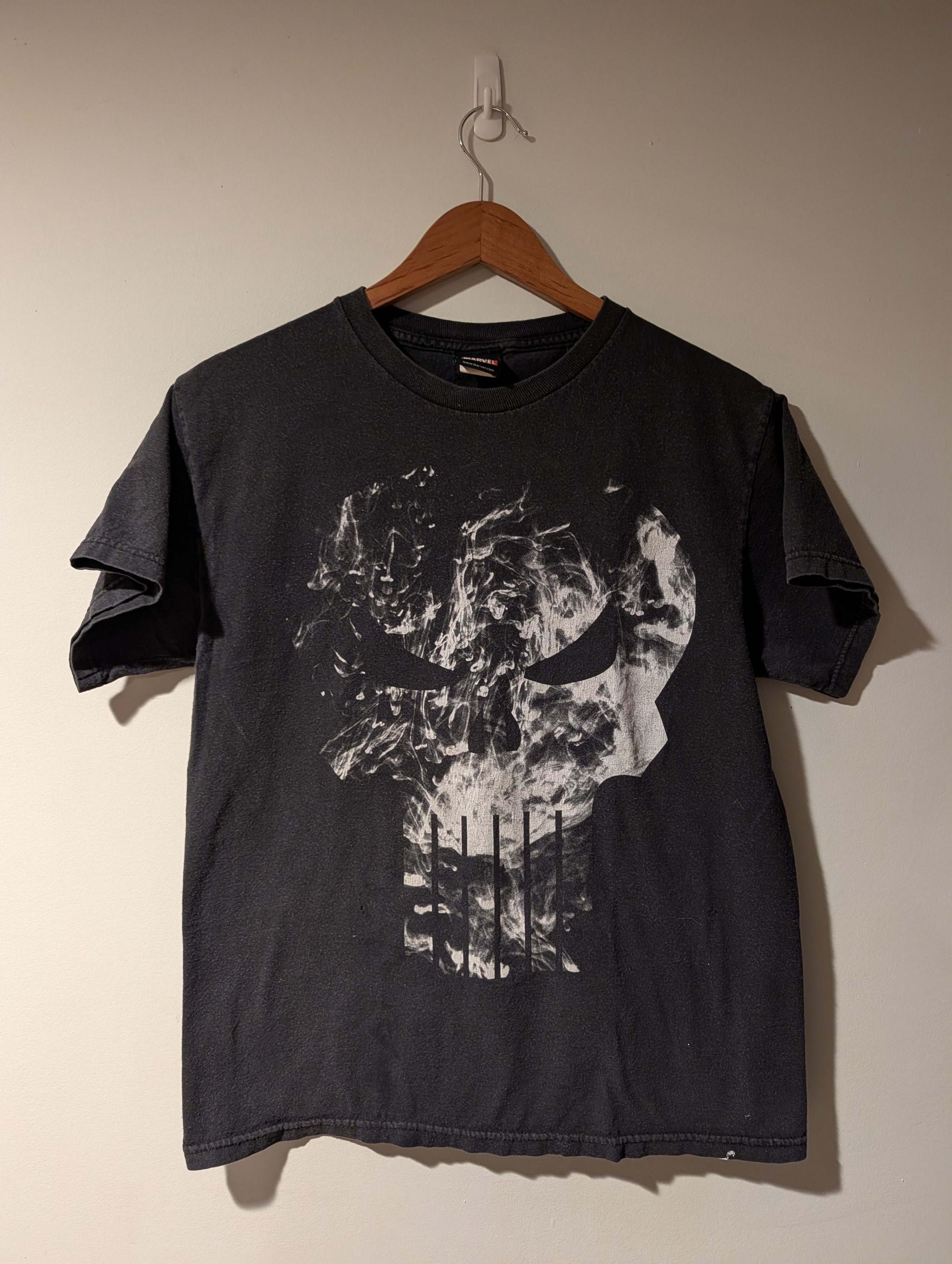 Marvel Comics Vintage 2012 Mad Engine Marvel The Punisher Skull T-Shirt Size US M / EU 48-50 / 2 - 1 Thumbnail