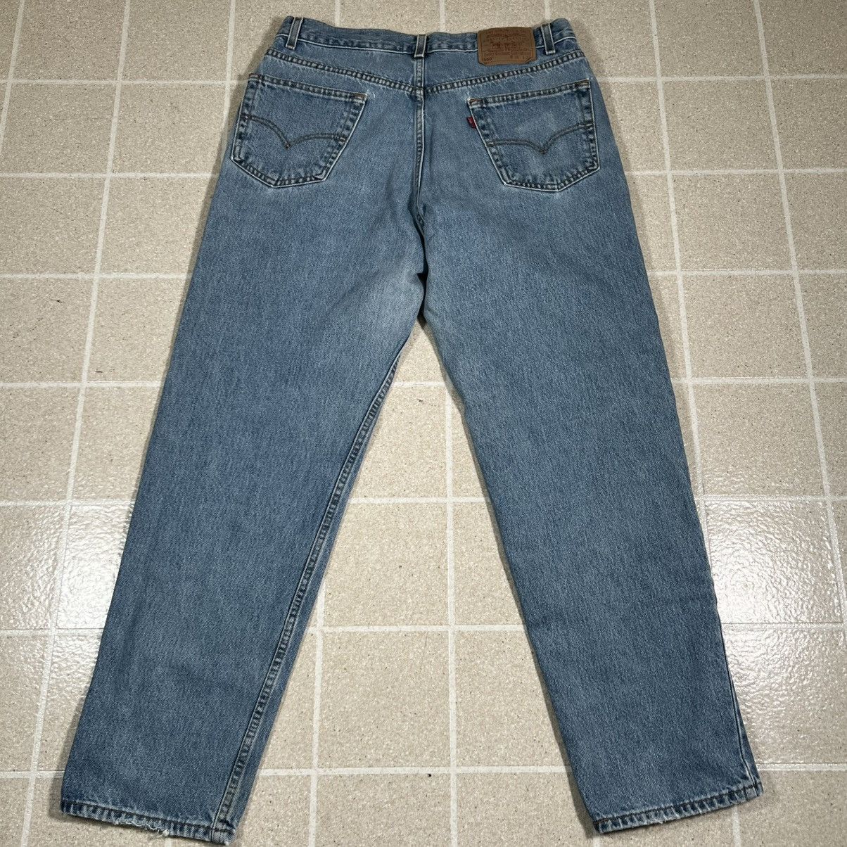 Levi's Vintage Levi’s 550 Jeans 32x30 Blue Denim Made in Mexico Size US 32 / EU 48 - 1 Thumbnail