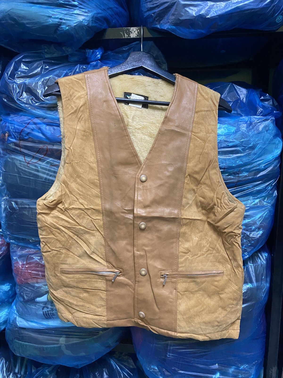 Urban Outfitters VINTAGE ALIANTAS VEST JACKET Size US L / EU 52-54 / 3 - 1 Thumbnail