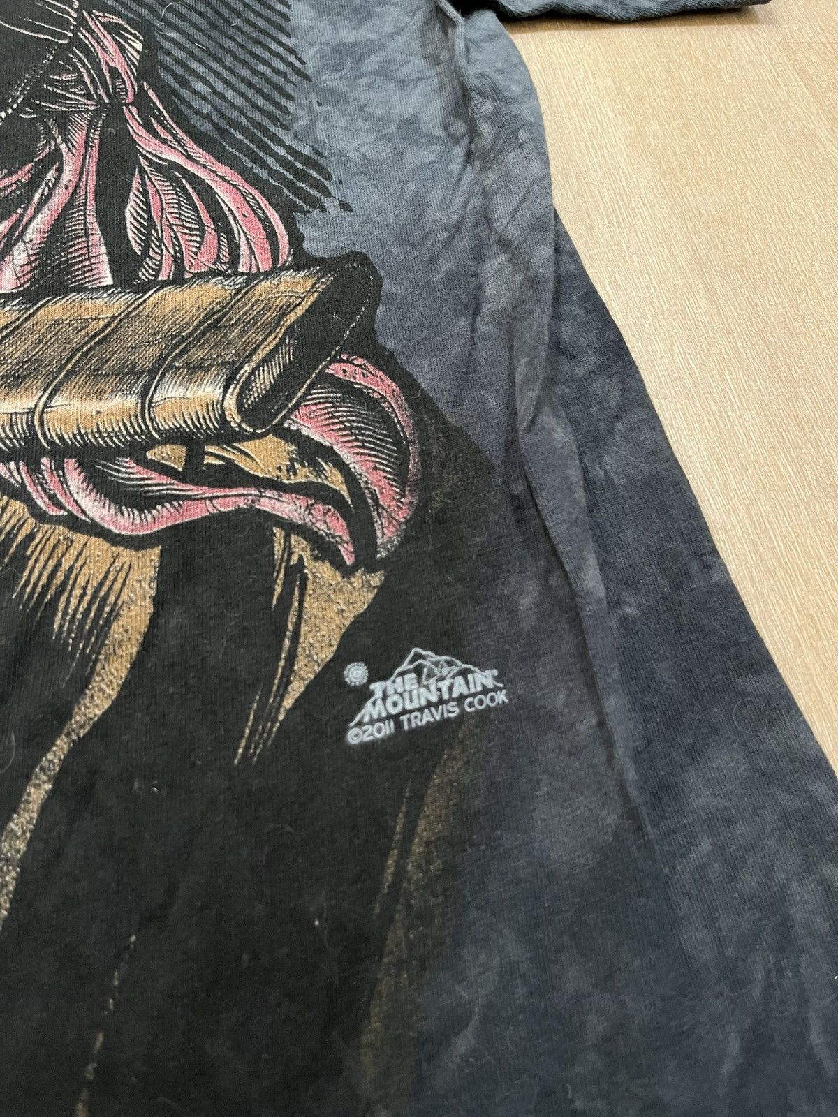 The Mountain 2011 The Mountain Skull Shirt Medium Size US M / EU 48-50 / 2 - 3 Thumbnail