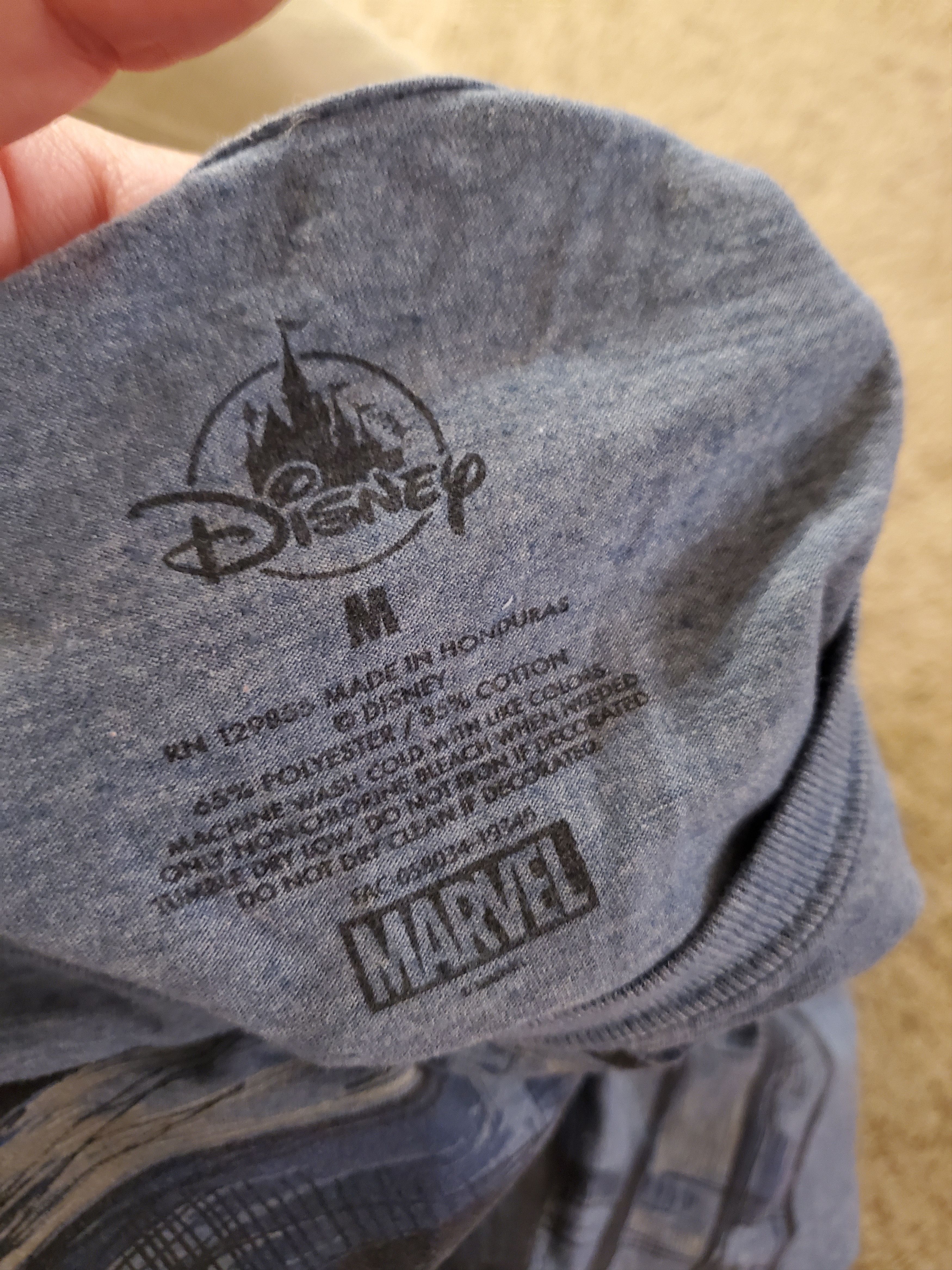 Disney Marvel Captain America Shield Graphic Tee (size m) Size US M / EU 48-50 / 2 - 2 Thumbnail