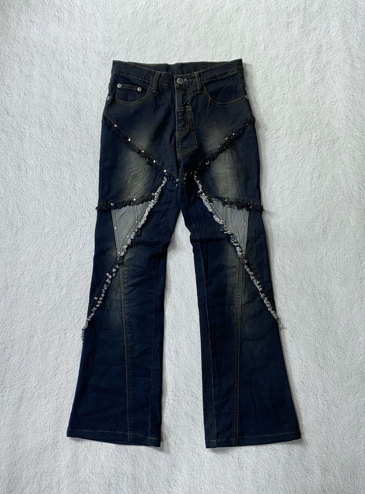 If Six Was Nine × Japanese Brand × Le Grande Bleu (L.G.B.) Japanes Y&L Flared Jeans Size US 27 - 1 Thumbnail