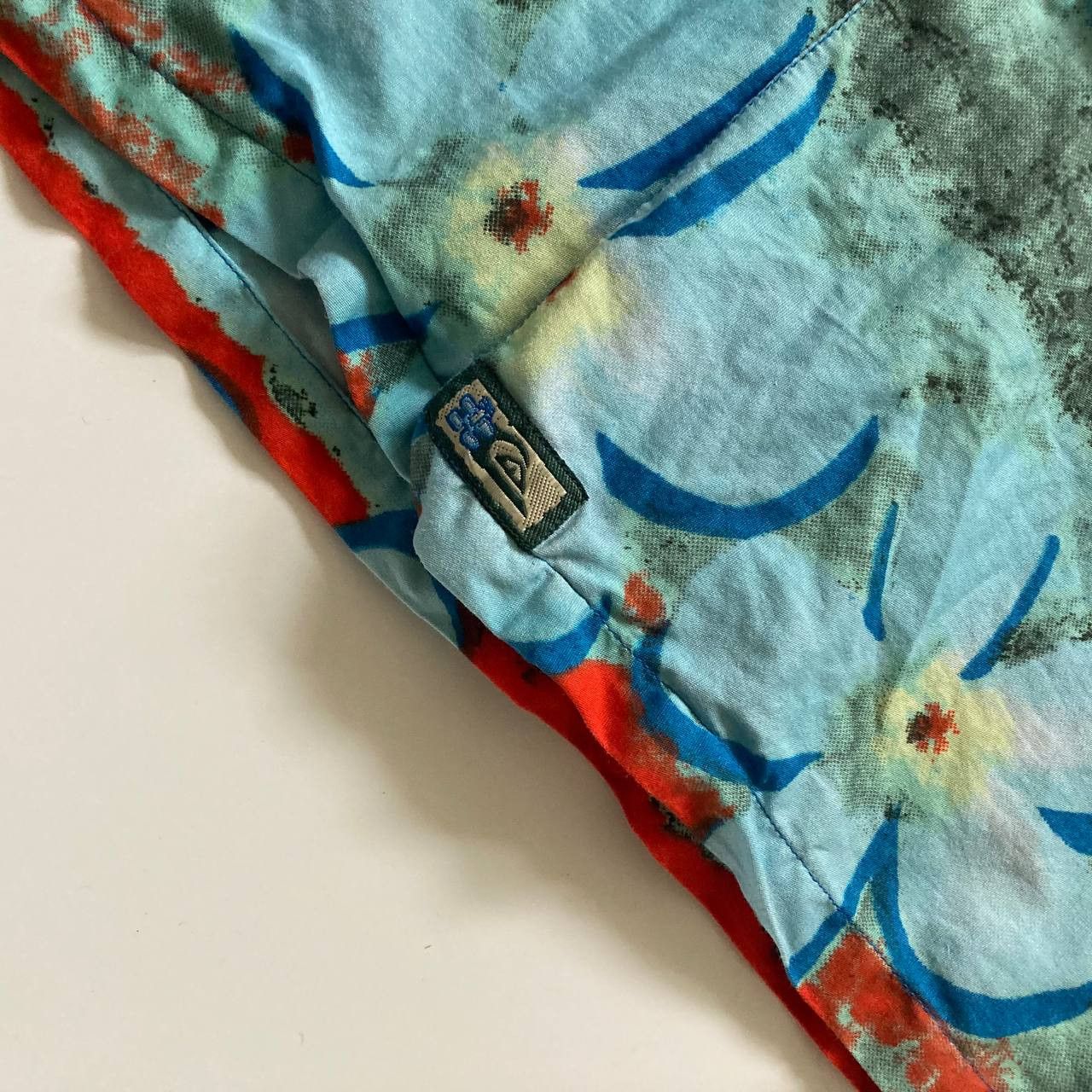 Quiksilver Vintage Quiksilver Surfboards Aloha Beach Hawaiian Shirt Size US M / EU 48-50 / 2 - 4 Thumbnail