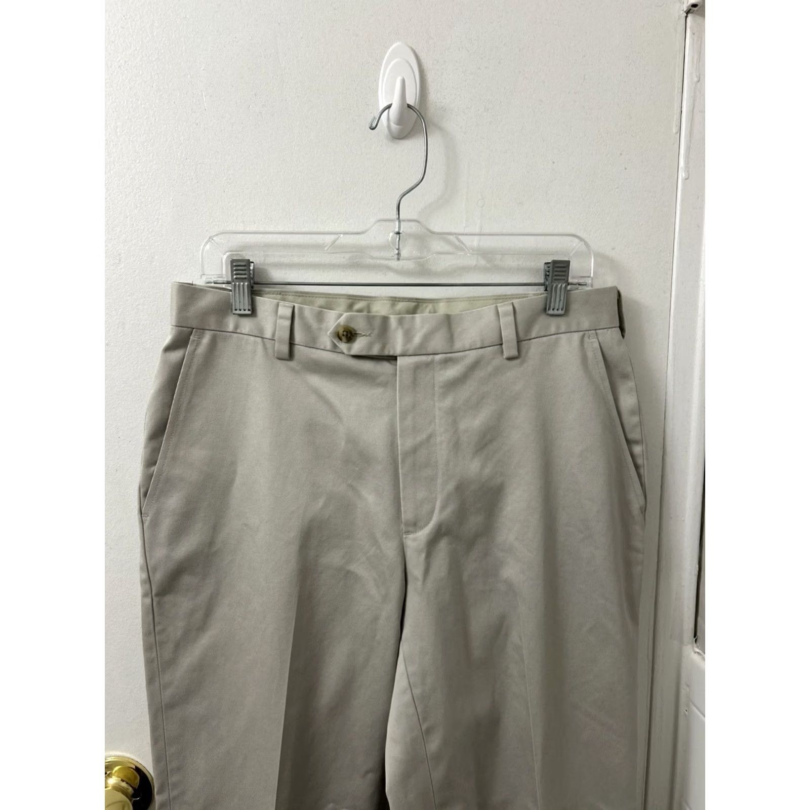 Jos. A. Bank Jos A Bank Travelers Collection Mens Chino Pants Beige Khaki 32x30 Slim Fit Size US 32 / EU 48 - 2 Thumbnail