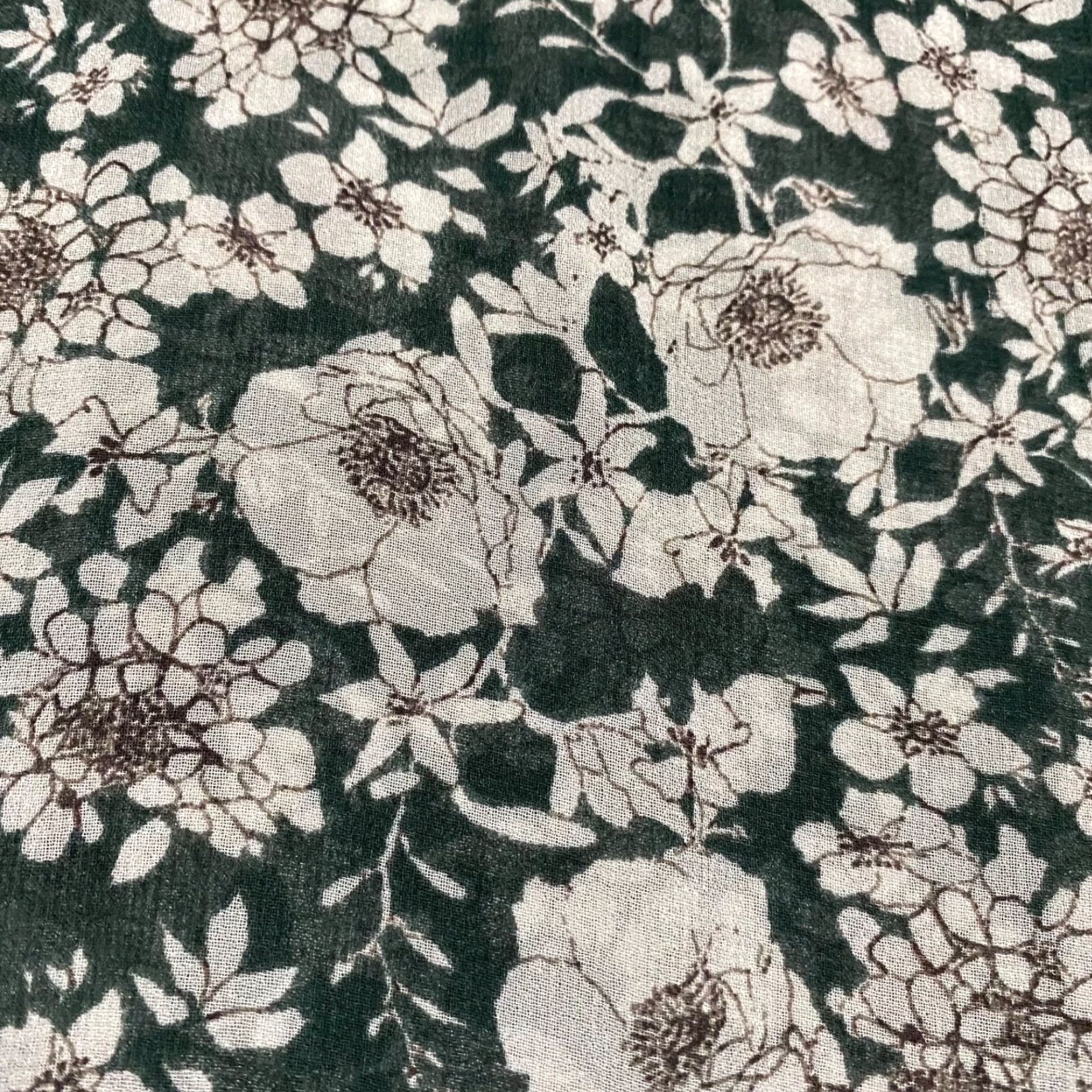 Vintage Cabi Shirt Womens Small Gray Black Floral V Neck Long Sleeve Chiffon Blouse Size S / US 4 / IT 40 - 4 Thumbnail