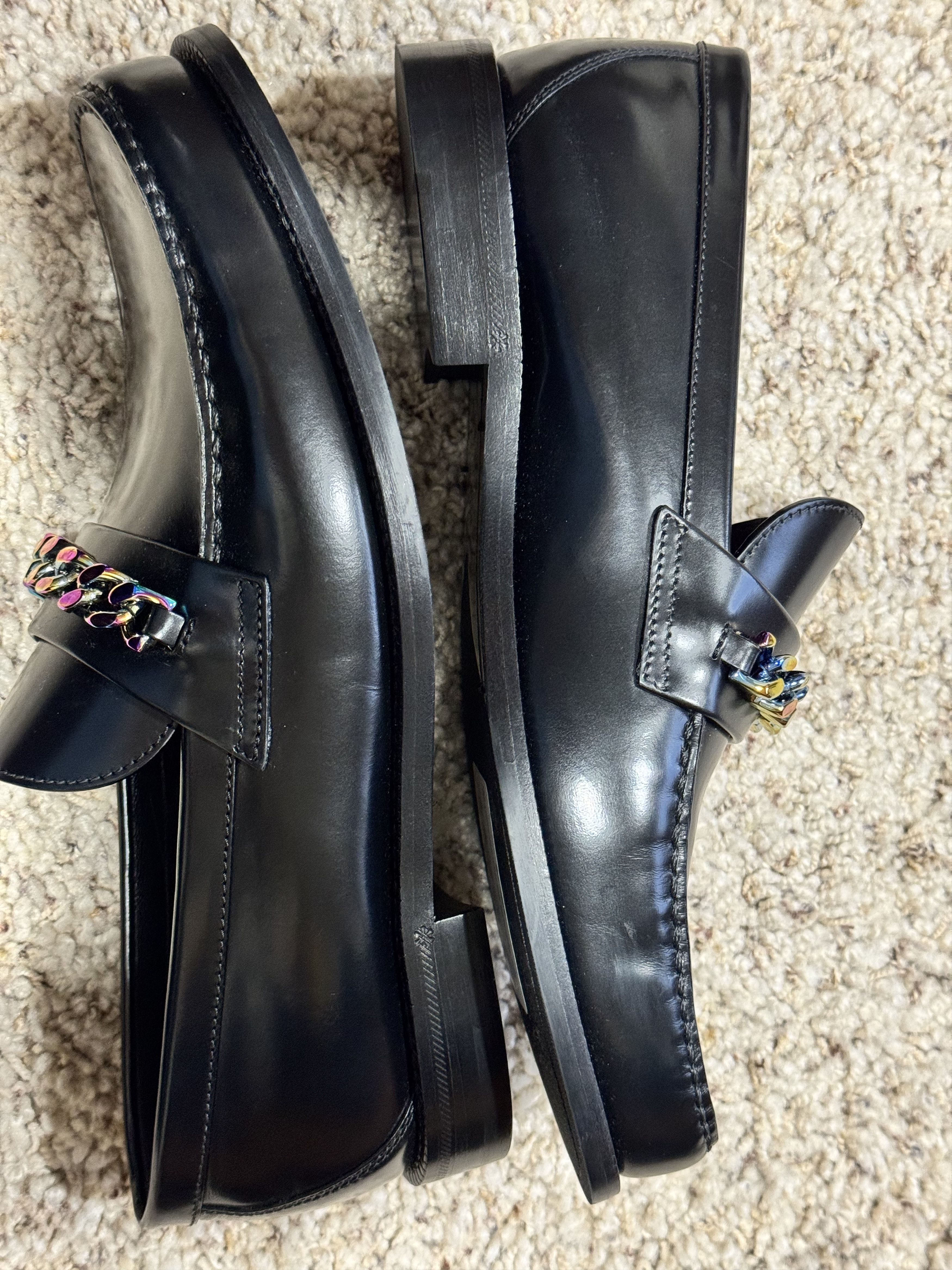 Louis Vuitton Black Glazed Leather Chain LV Loafers Size US 6 / EU 39 - 14 Thumbnail