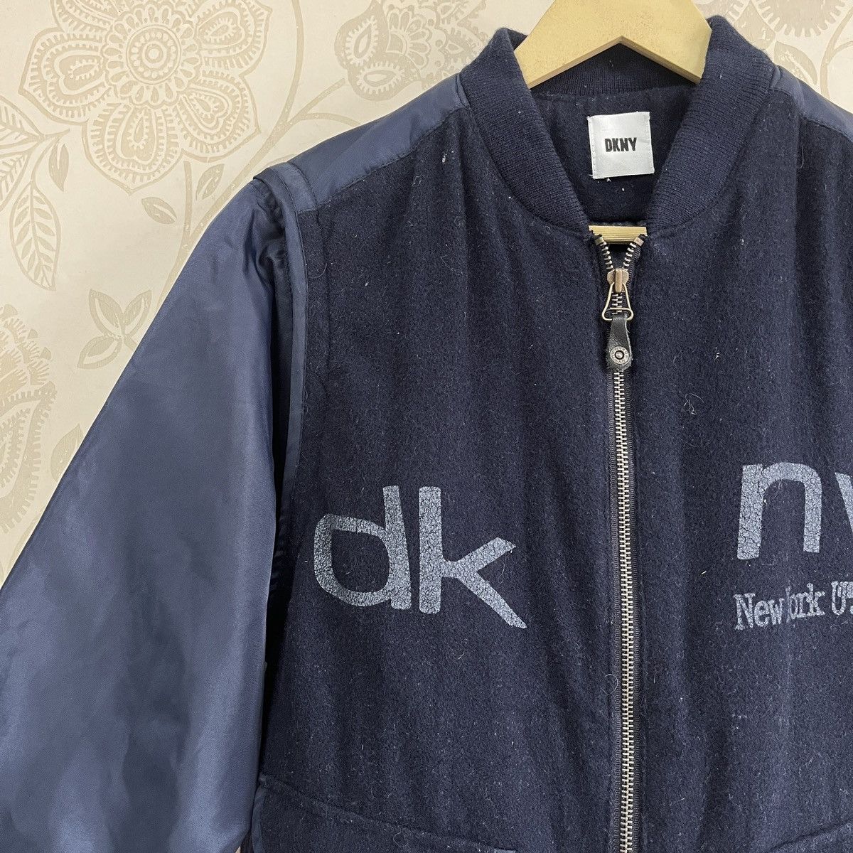 DKNY × Vintage DKNY USA Two Ways Bomber Wool Jacket Size US M / EU 48-50 / 2 - 4 Thumbnail