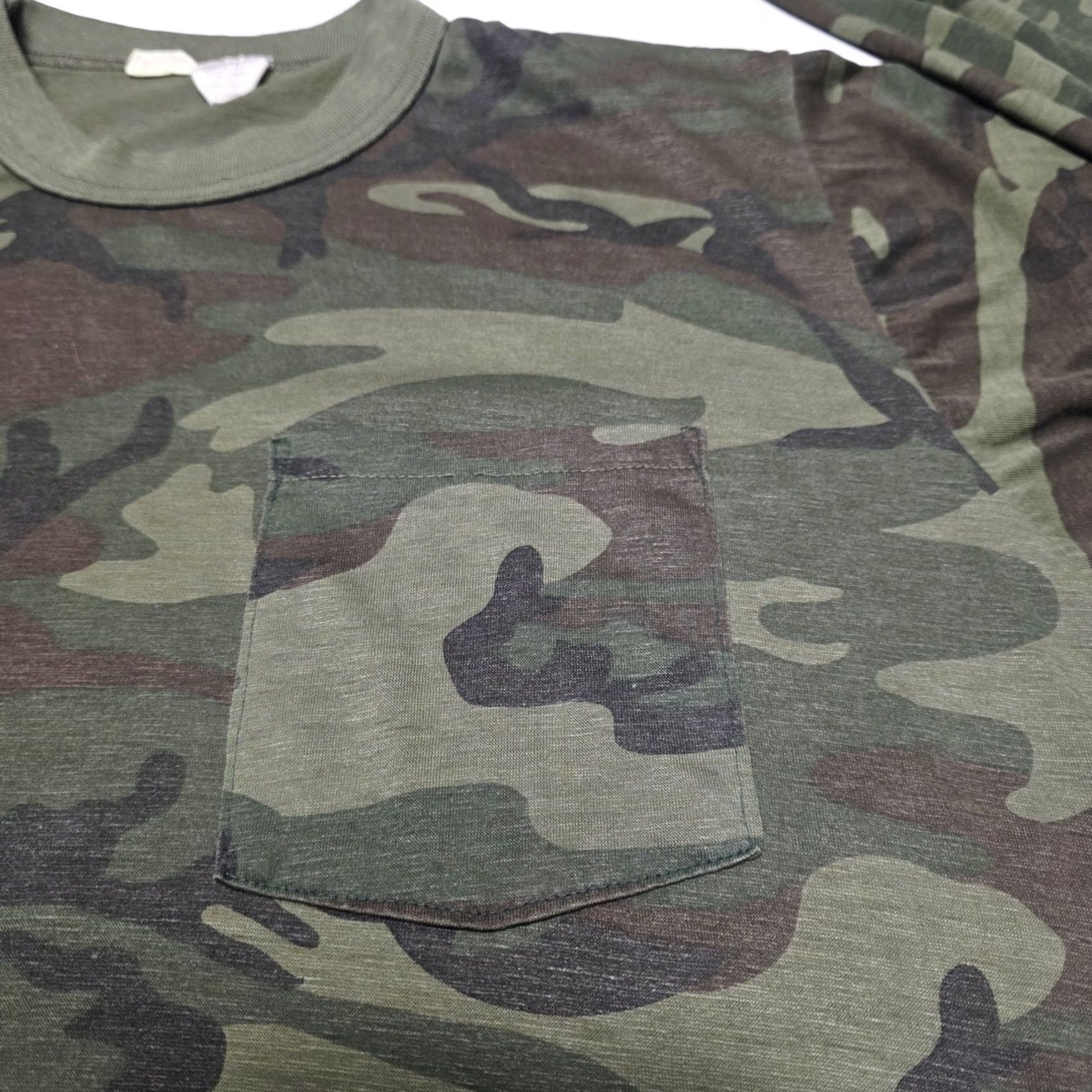 Vintage VINTAGE Camouflage Longsleeve 80s Single Stitch Men's Large Military Adult Large Shirt Size US L / EU 52-54 / 3 - 2 Thumbnail