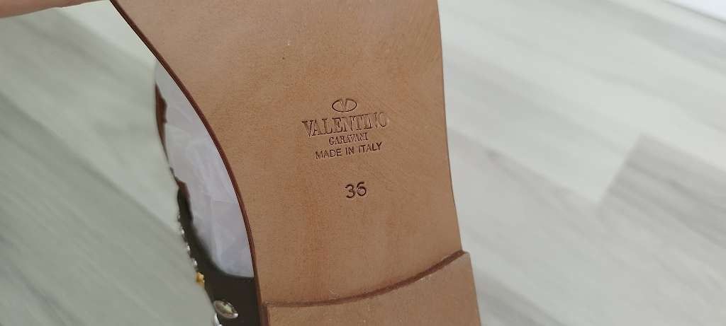 Valentino Valentino Garavani sandals EU 36 Size US 6 / IT 36 - 6 Thumbnail