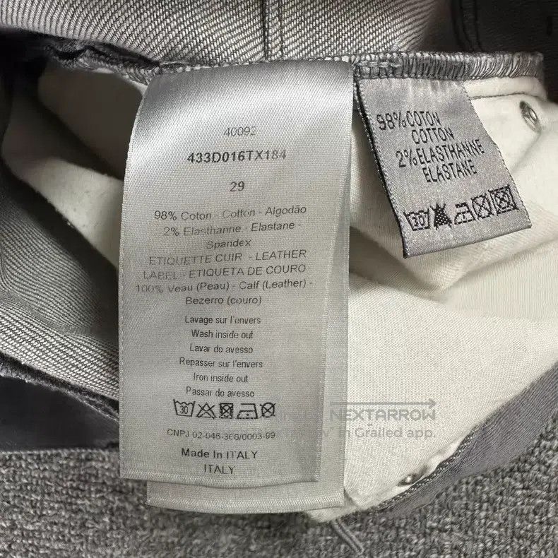 Dior Dior Light gray washed and polished white jeans Size US 29 - 7 Thumbnail
