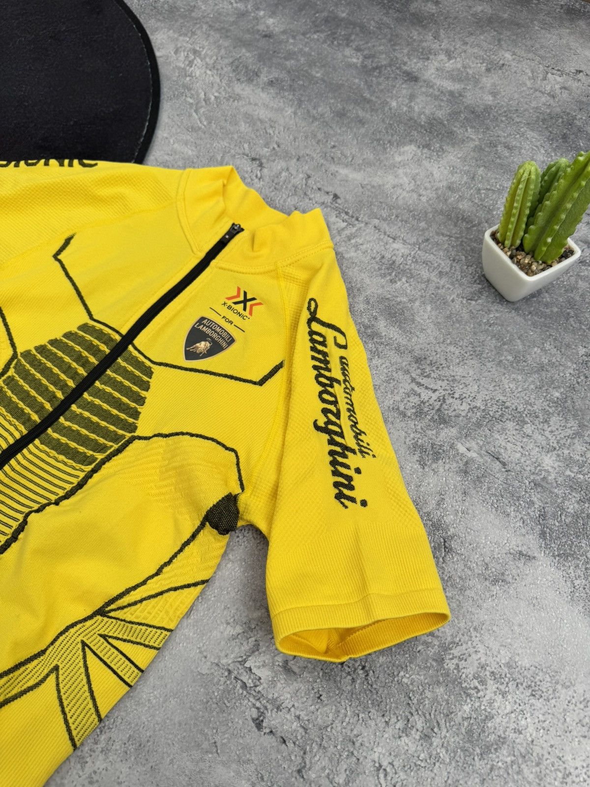 Lamborghini RARE X-Bionic Lamborghini Huracan Jersey Size M Italy Design Size US M / EU 48-50 / 2 - 7 Thumbnail