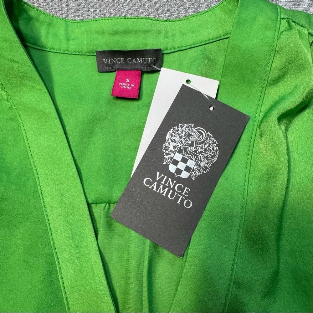 Vince Camuto NWT New Vince Camuto Lime Green Rumpled Satin Sleeveless Bl Size S / US 4 / IT 40 - 6 Thumbnail