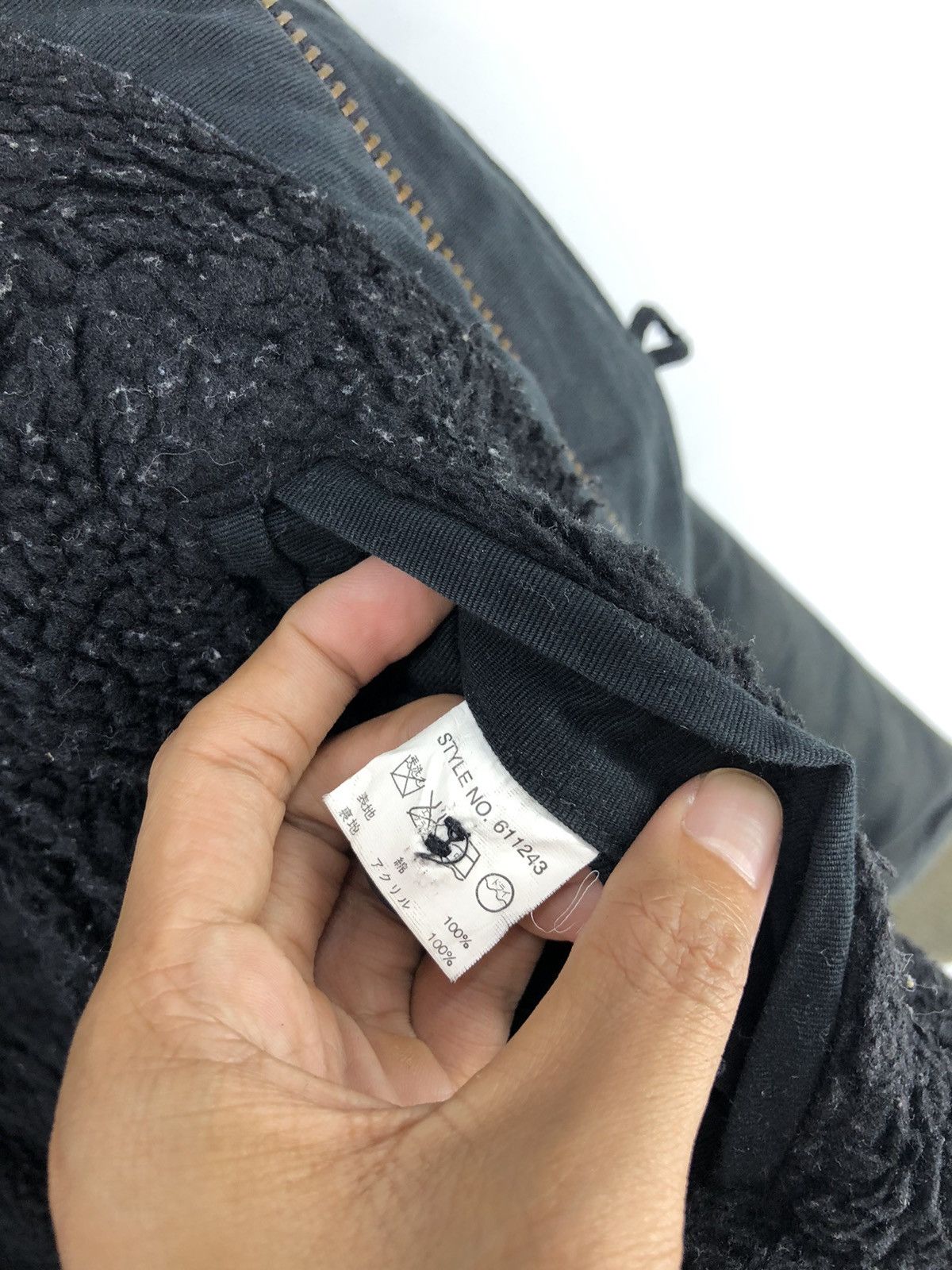 Avirex Vintage Avirex Extreme Cold Weather Distressed Bomber Jacket Size US S / EU 44-46 / 1 - 24 Thumbnail