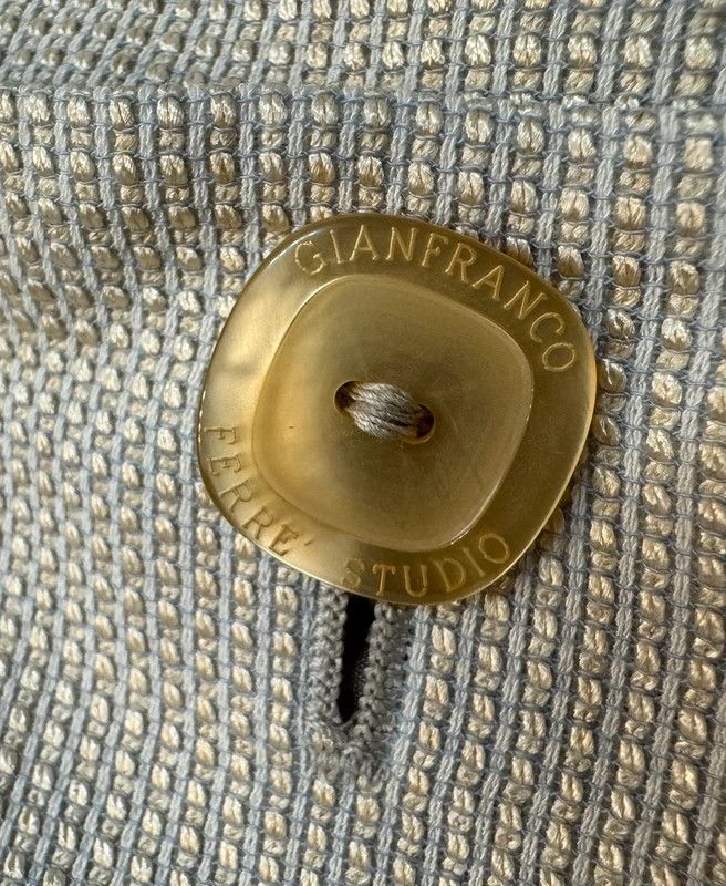 Gianfranco Ferre Gianfranco Ferre Studio Vintage 90s Italy Viscose Blazer L Size L / US 10 / IT 46 - 10 Thumbnail
