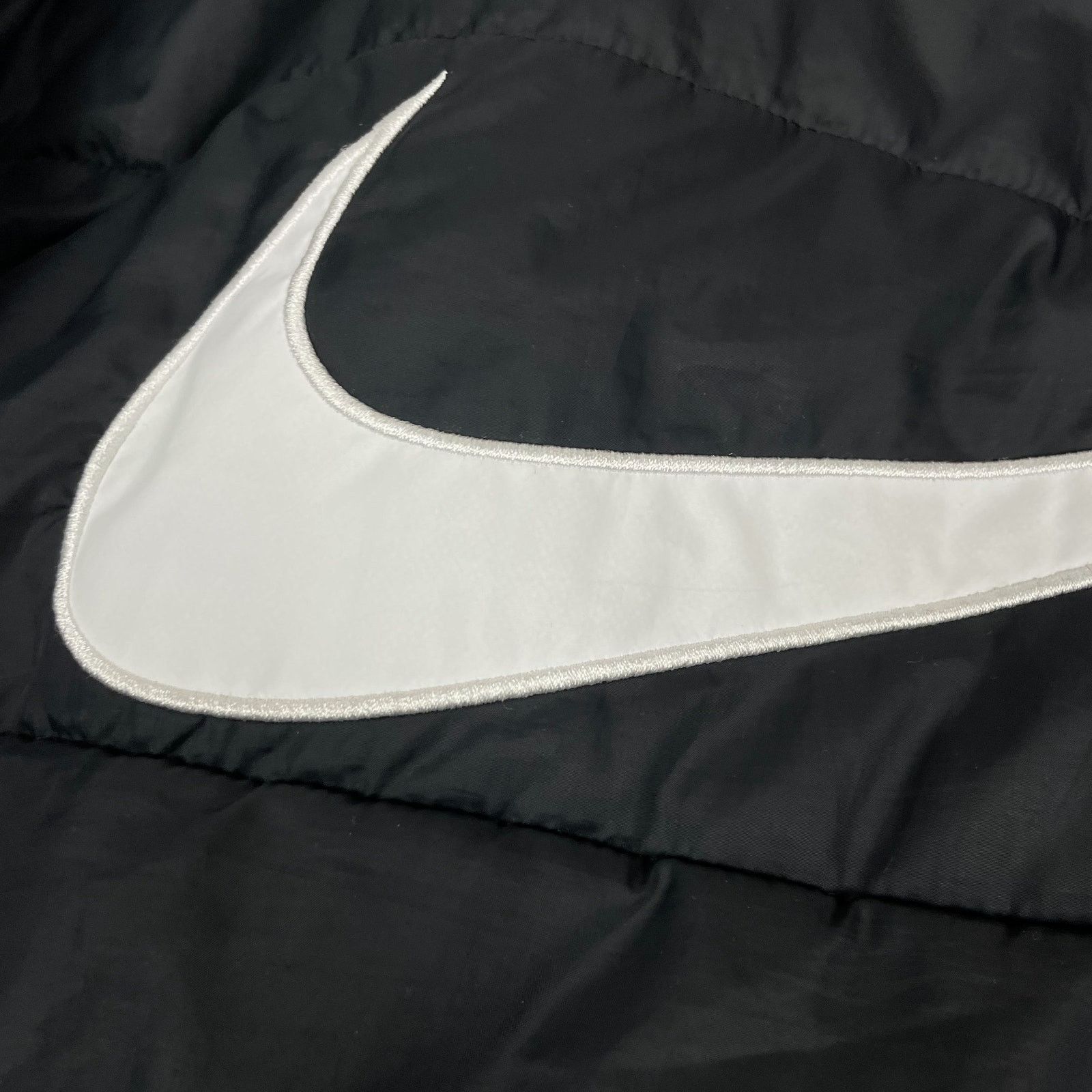Nike Nike Women Black Long Sleeve Full Zip Hooded Puffer Jacket S Size S / US 4 / IT 40 - 4 Thumbnail