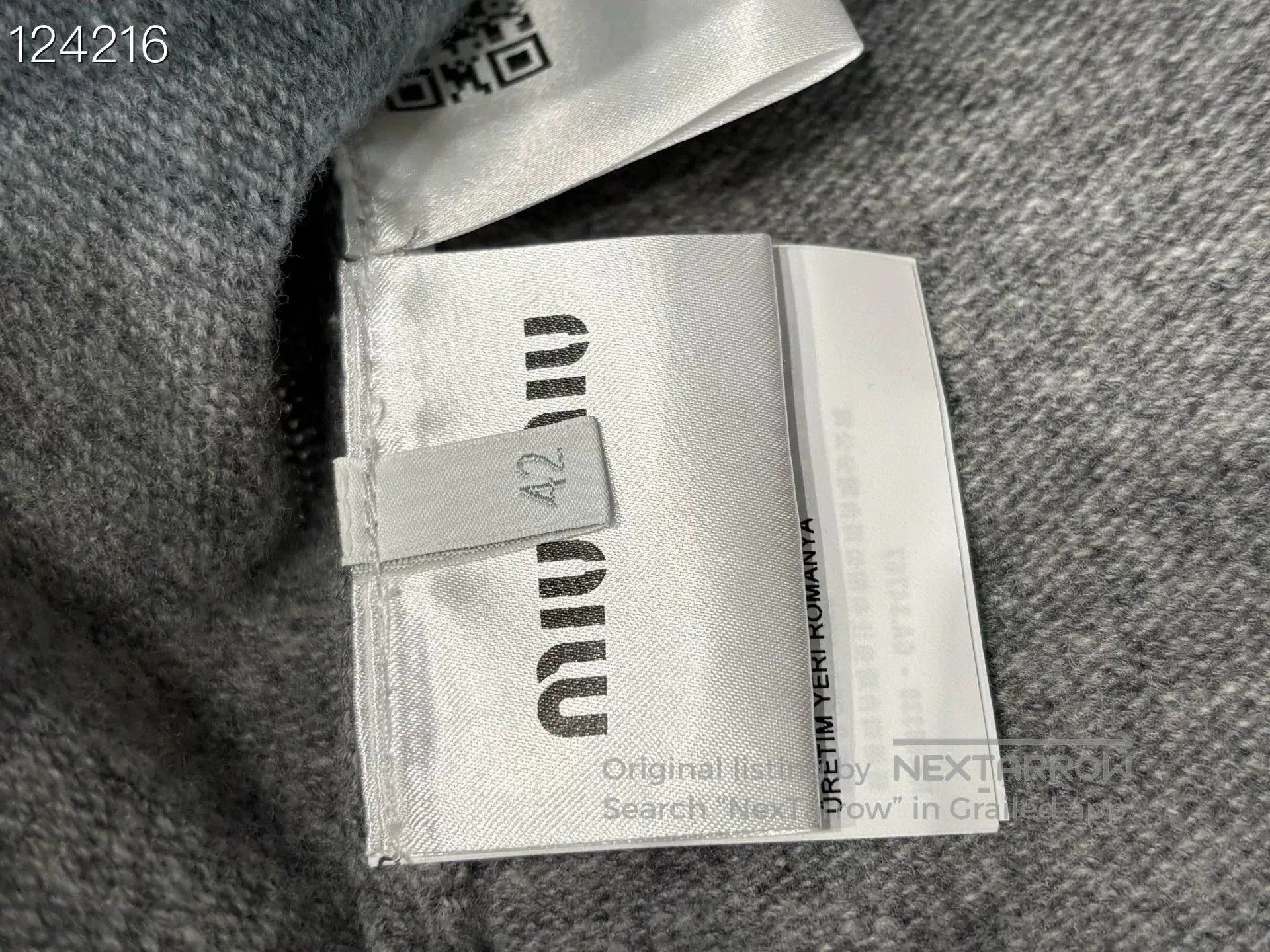 Miu Miu Miu Miu Gray Short Wool Sweater. Size M / US 6-8 / IT 42-44 - 4 Thumbnail