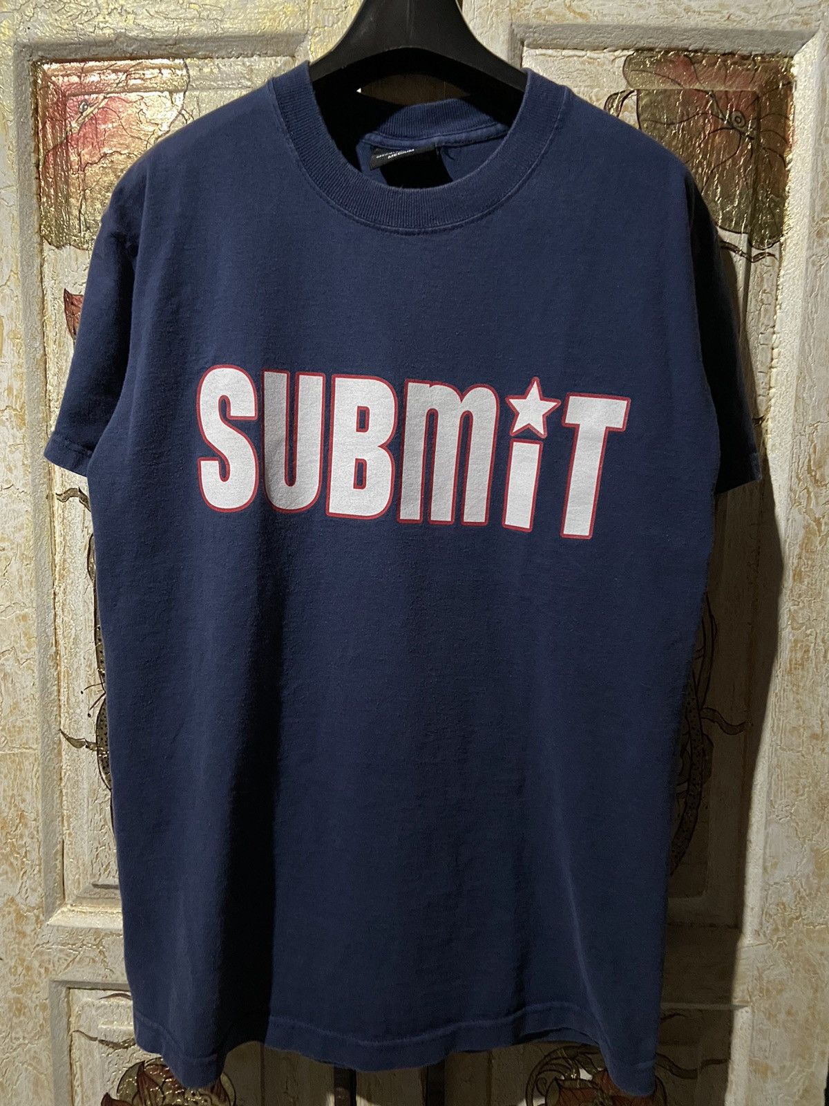 WWE Vintage WWE Kurt Angle Submit t-shirt size M Size US M / EU 48-50 / 2 - 1 Thumbnail