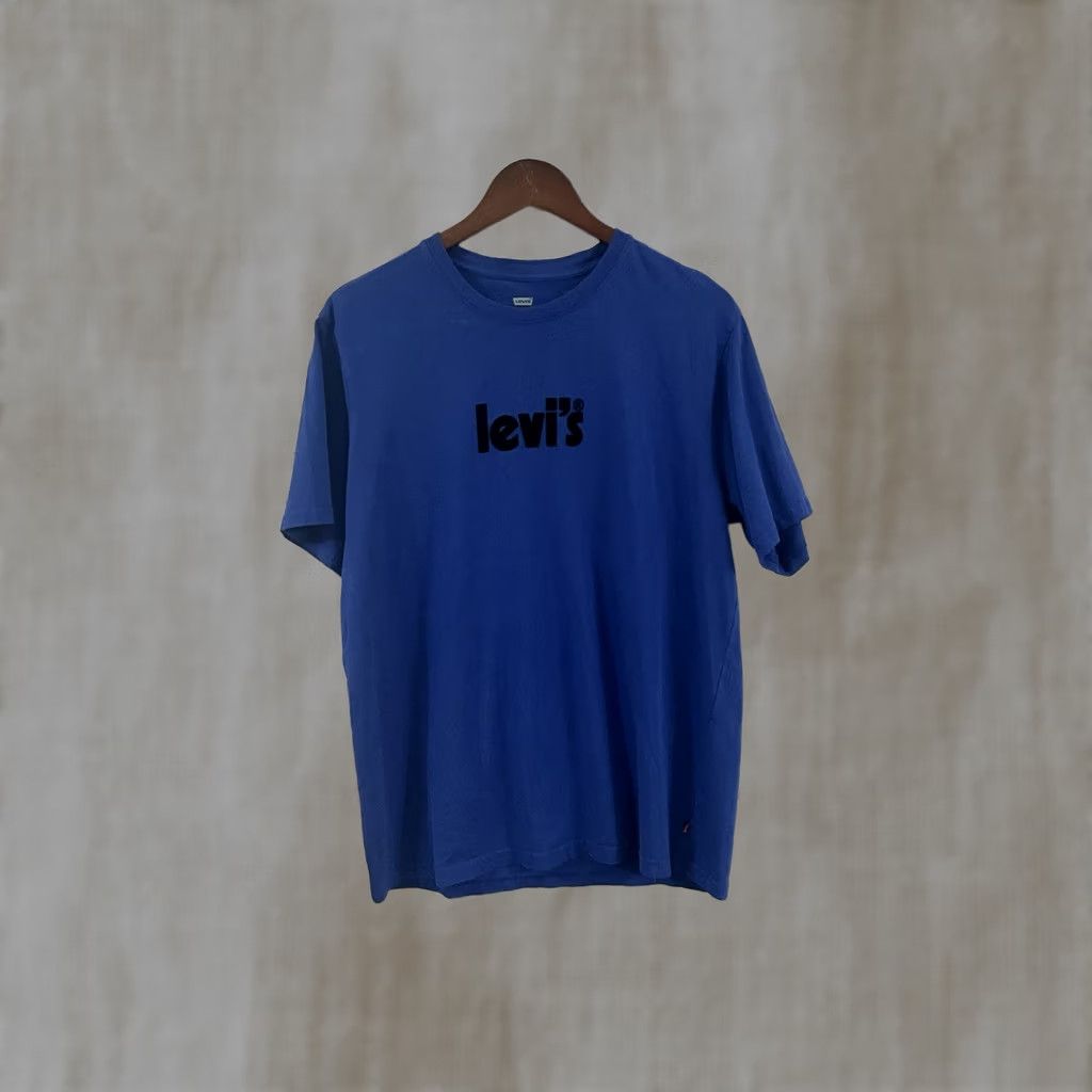 Levi's VINTAGE Levi's Men T-Shirt Crew Neck Short Sleeve Blue M Adult Mens Regular Cotton Size US M / EU 48-50 / 2 - 1 Thumbnail
