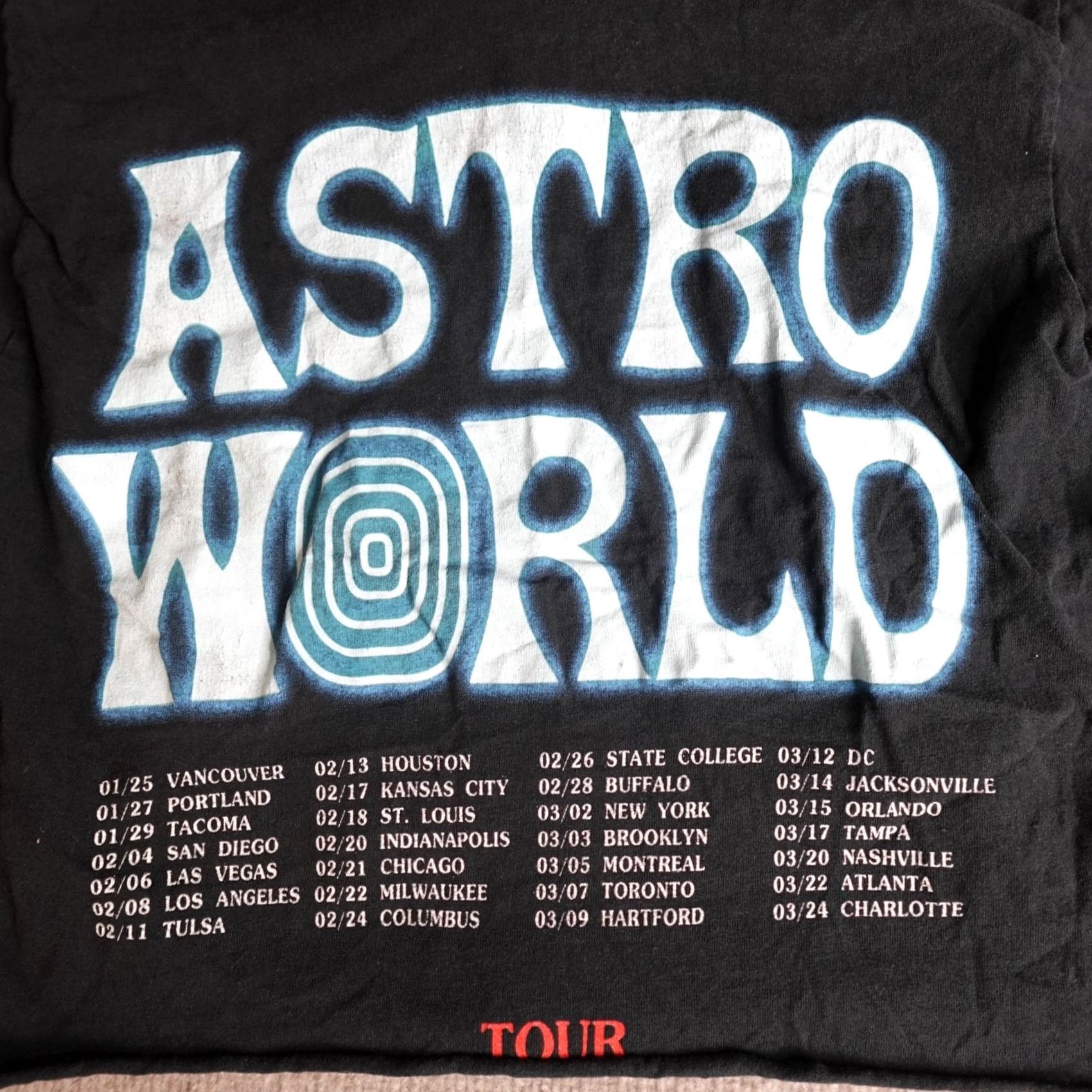 Travis Scott Astroworld Womens Shirt Small Black Double Sided Cropped Tour 2019 Travis Scott Shirt Mens Womens Girls Size S / US 4 / IT 40 - 2 Thumbnail
