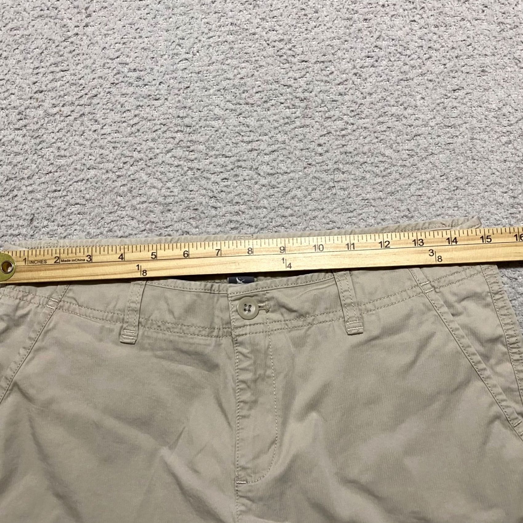 Eddie Bauer Eddie Bauer Shorts Womens sz 6 Khaki Beige Bermuda Outdoor Walking Inseam 7" Size 28" / US 6 / IT 42 - 7 Thumbnail