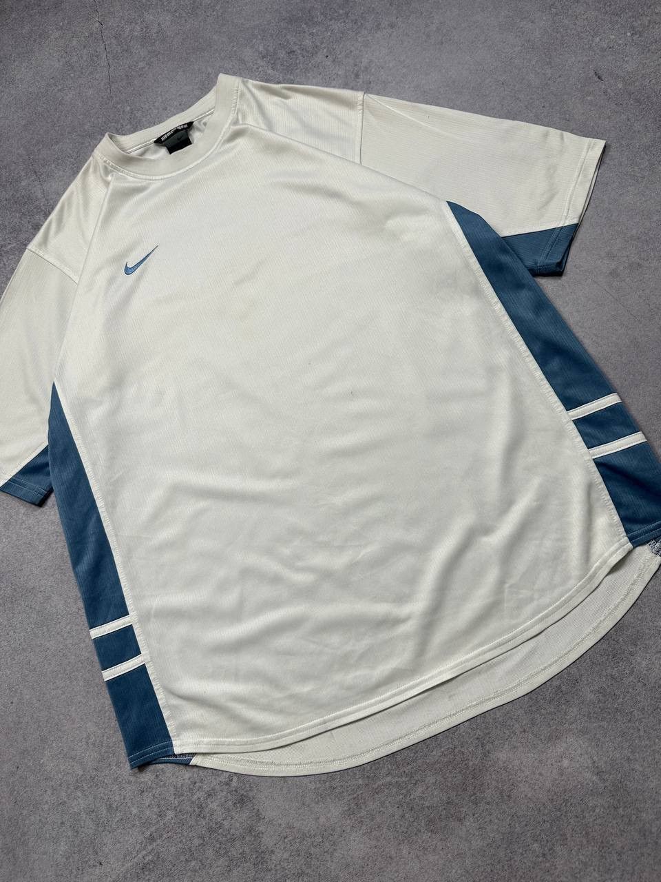 Nike Vintage Nike Jersey, Size XL – Classic Sportswear Shirt Size US XL / EU 56 / 4 - 4 Thumbnail