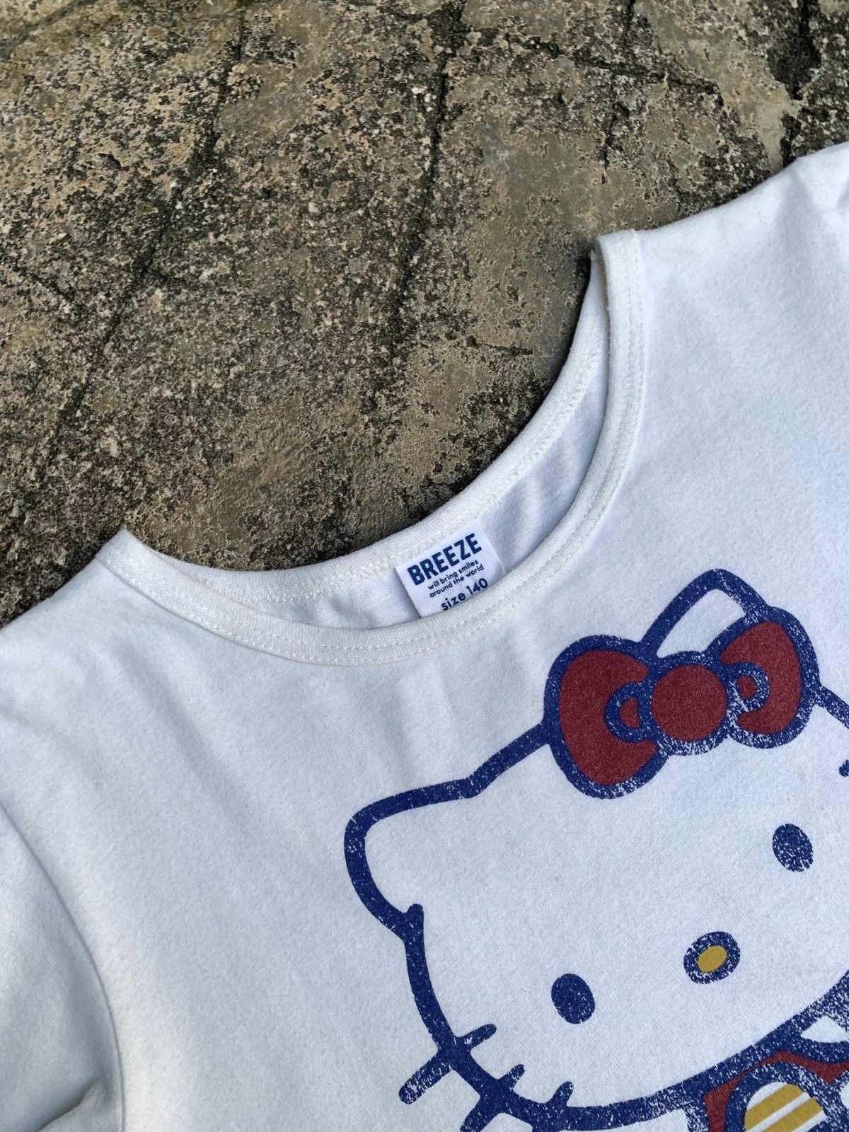 Anime × Cartoon Network × Japanese Brand y2k Hello Kitty by Breeze Japan Broken Big Graphic Baby Tee Size S / US 4 / IT 40 - 6 Thumbnail