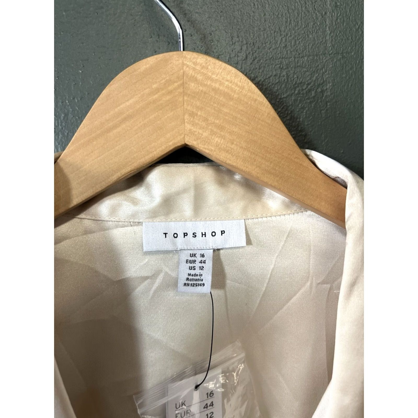 Topshop Topshop Womens Ivory Long Sleeve Button-Up Shirt Size 12 NWT Size XL / US 12-14 / IT 48-50 - 3 Thumbnail