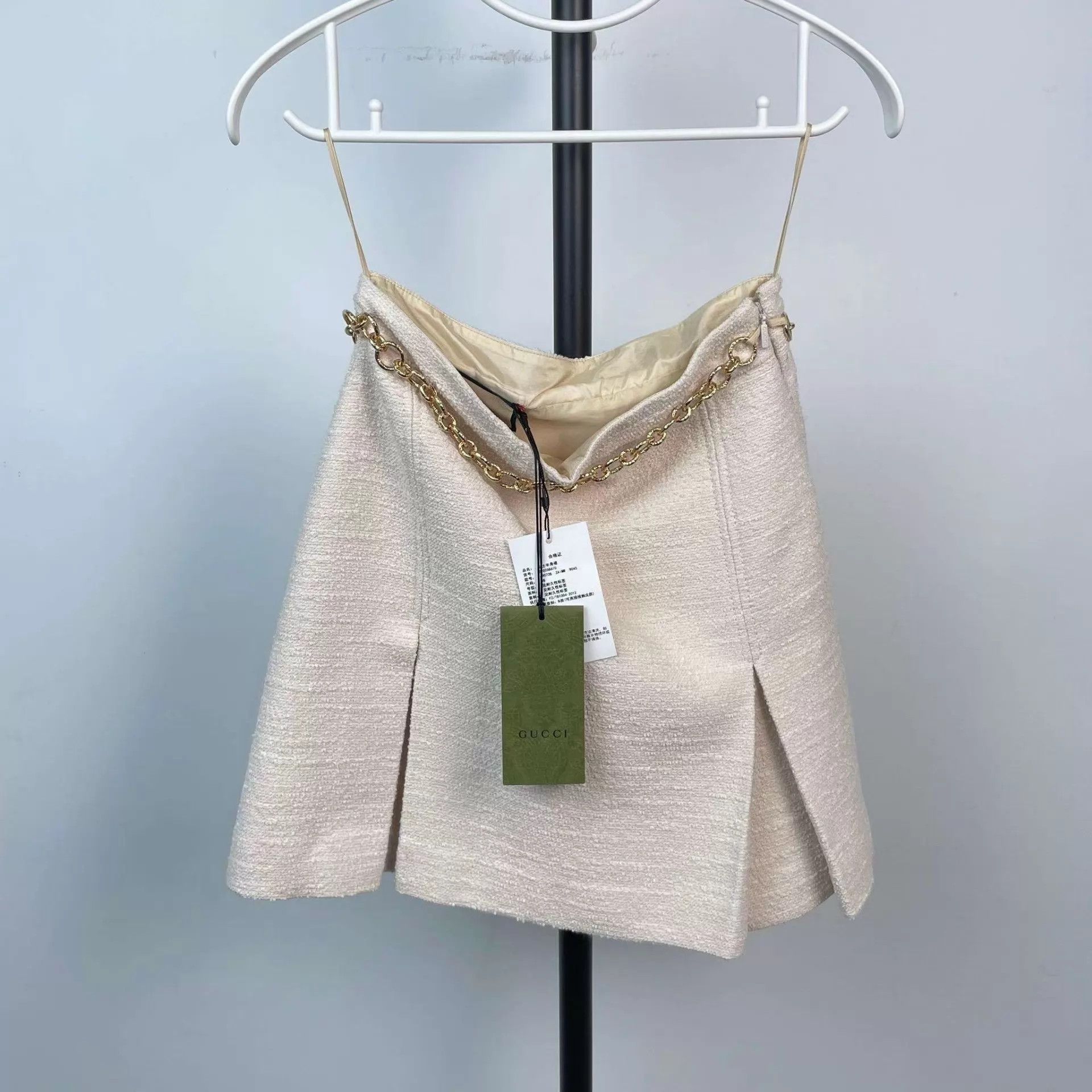 Gucci Gucci white chain skirt 38 new with tags Size 26" / US 2 / IT 38 - 1 Thumbnail