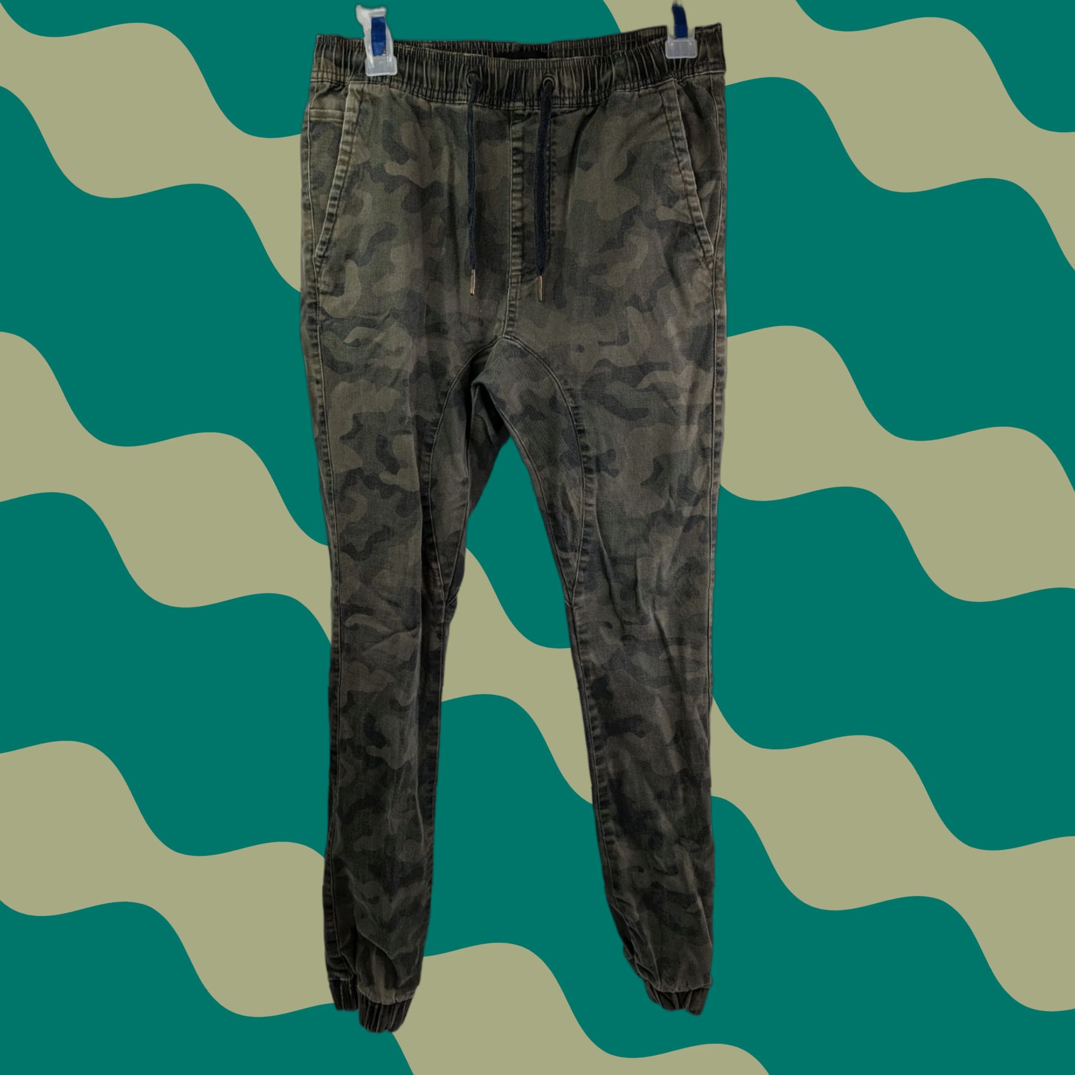 Zanerobe ZANEROBE SURESHOT JOGGER Pants Camouflage Camo Cotton Twill Regular Men 29 Inseam 29 Waist 29 Elastic Drawstring Slim Tapered Shirt not applicable Size US 28 / EU 44 - 1 Thumbnail