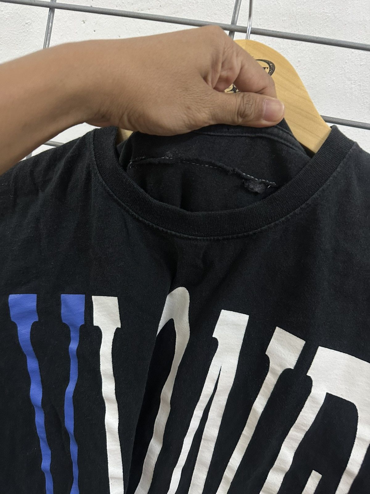 Designer Authentic Vlone Staple Tee But Missing Tag Size US S / EU 44-46 / 1 - 5 Thumbnail