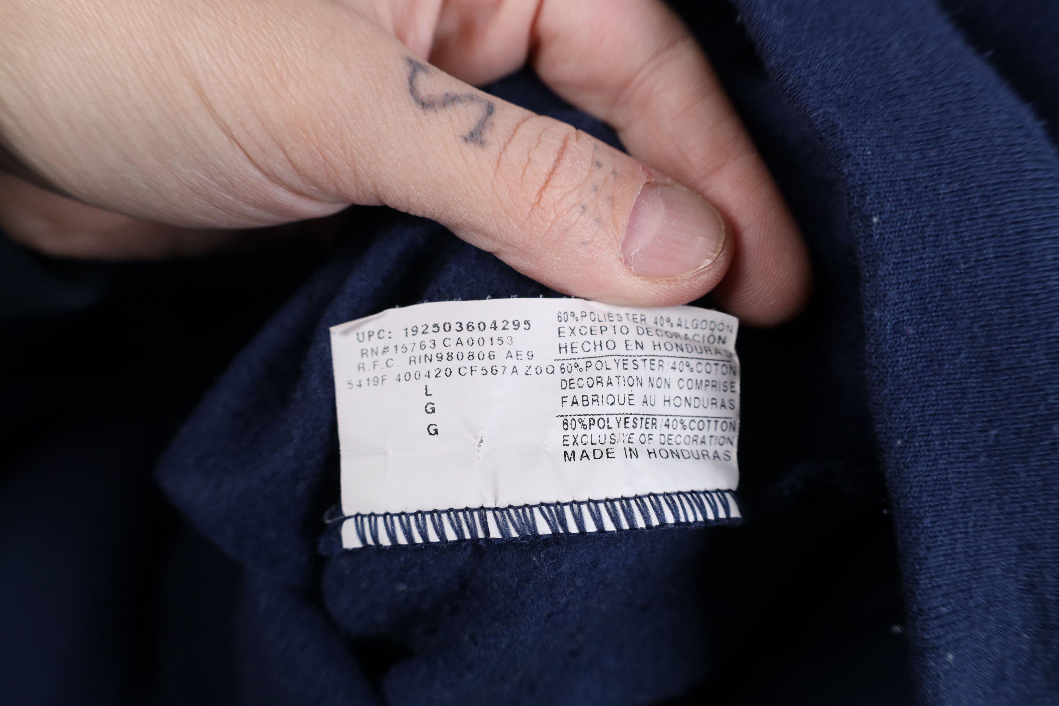 Champion Vintage Y2K Champion Spell Out Script Sweatshirt Navy Blue Size L / US 10 / IT 46 - 10 Thumbnail