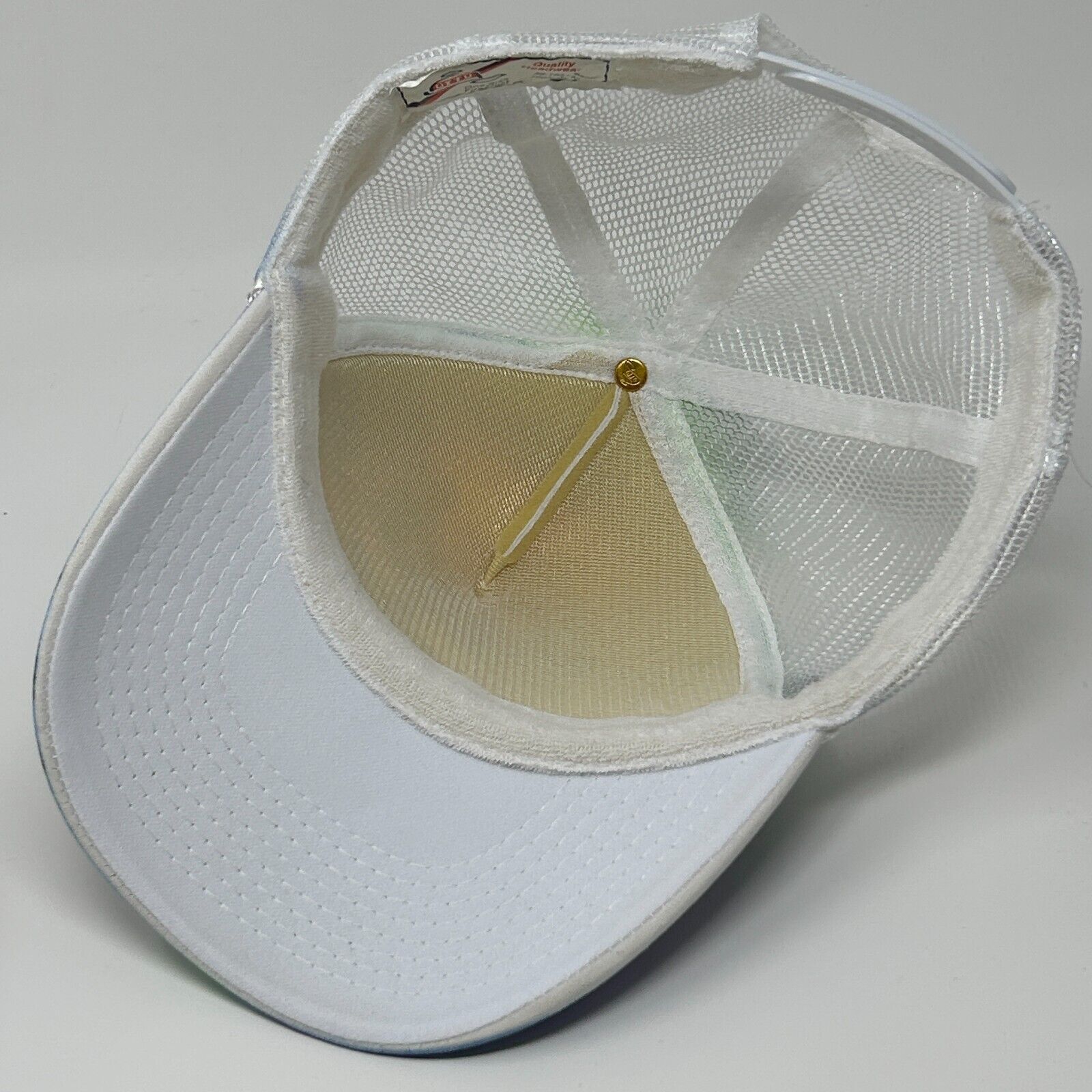 Otto Hand Airbrushed Beach Babe Trucker Hat Baseball Cap White Size ONE SIZE - 4 Thumbnail