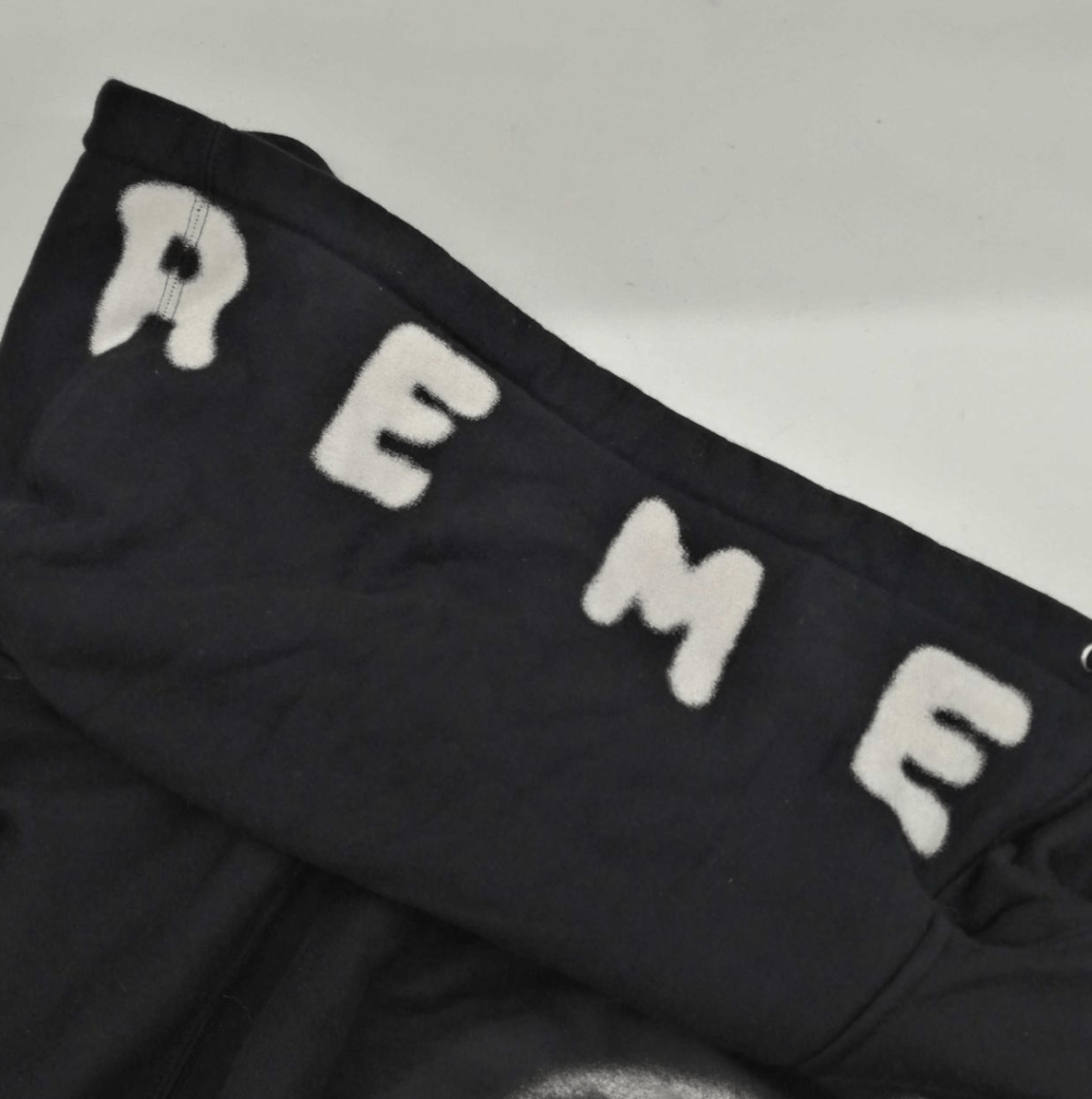 Supreme Supreme Bone Zip Up Hoodie Black Size US S / EU 44-46 / 1 - 7 Thumbnail