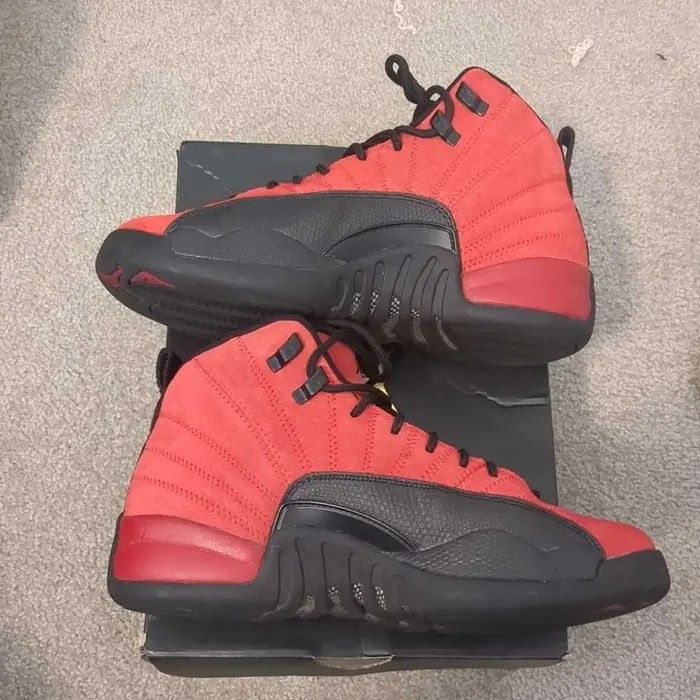Jordan Brand Air Jordan 12 Retro GS Reverse Flu Game Size US 7 Youth Used Size US 8.5 / IT 38.5 - 2 Thumbnail