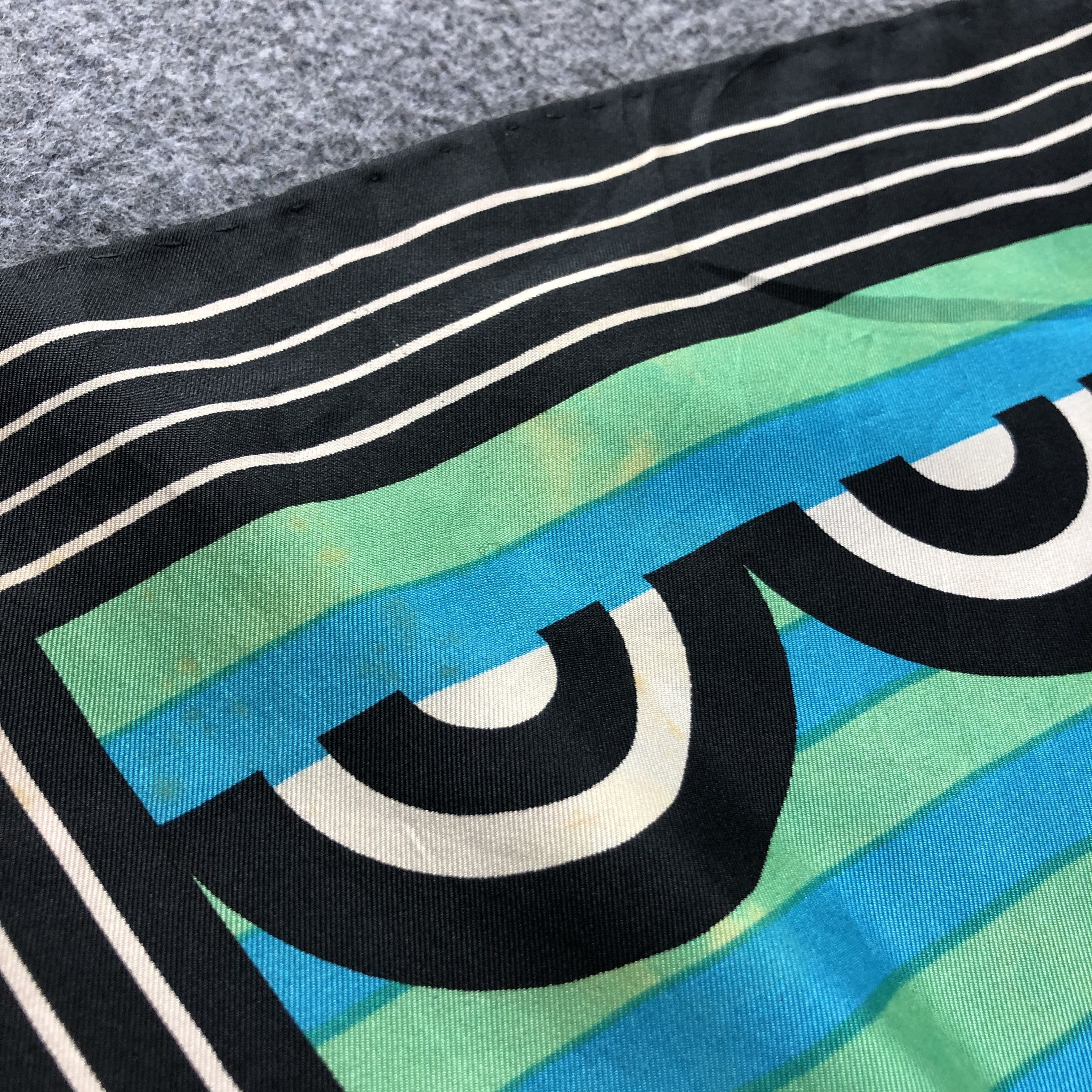 Vintage Vintage Luxury Design Hand Rolled Silk Scarf M411 Size ONE SIZE - 6 Thumbnail
