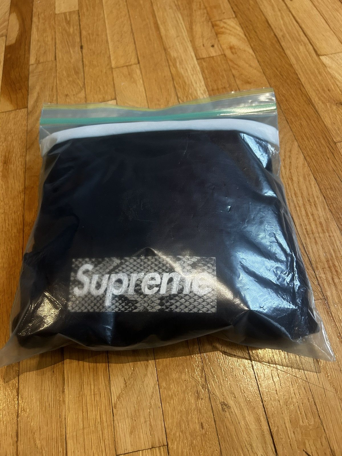 Supreme Supreme Harajuku Snakeskin Box Logo Size US L / EU 52-54 / 3 - 6 Thumbnail
