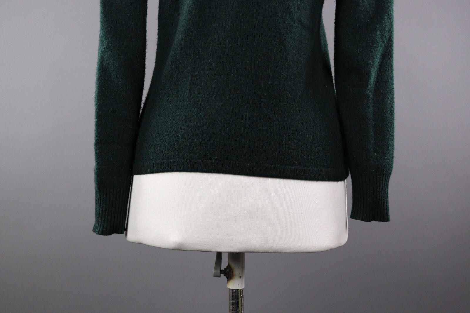 Designer Ladies Weekend Max Mara Wool Basic Soft Knit Sweater Size M Size M / US 6-8 / IT 42-44 - 7 Thumbnail