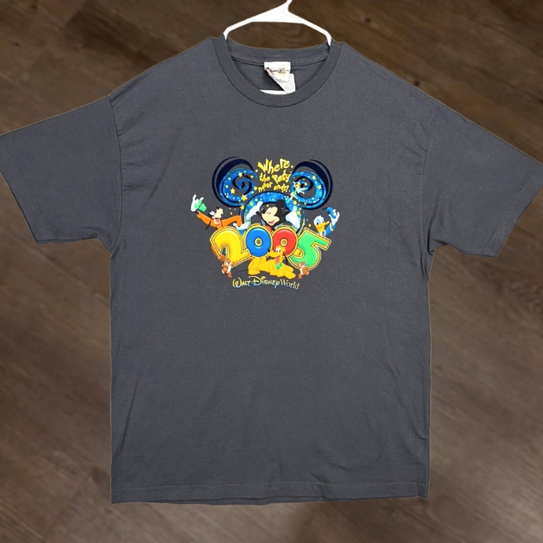 Disney VINTAGE Walt Disney World T-Shirt Men XL Gray Mickey Mouse Friends Tee Size US XL / EU 56 / 4 - 1 Thumbnail