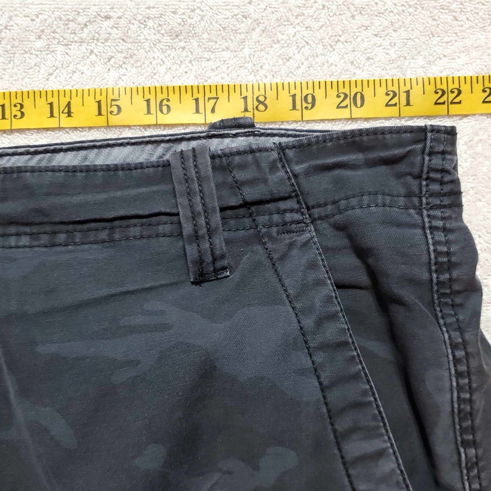 Levi's Levi's Pants Cargo Men Gray Camouflage 42 Inseam 24 Regular Size 42 Mens Cargo Gray Camouflage Pants Size US 42 / EU 58 - 4 Thumbnail
