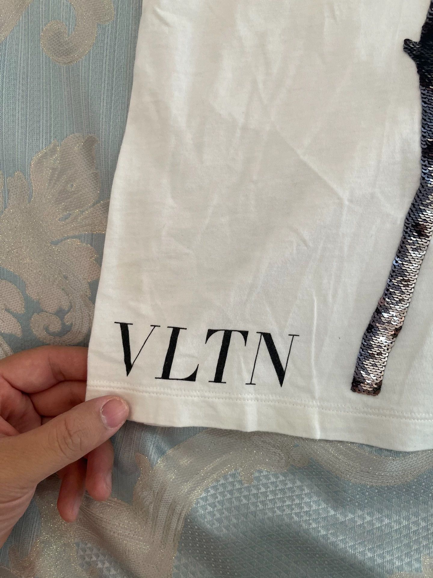 Valentino Valentino T-Shirt Sequin-Embroidered Rose Color-Blocked L Size US L / EU 52-54 / 3 - 4 Thumbnail