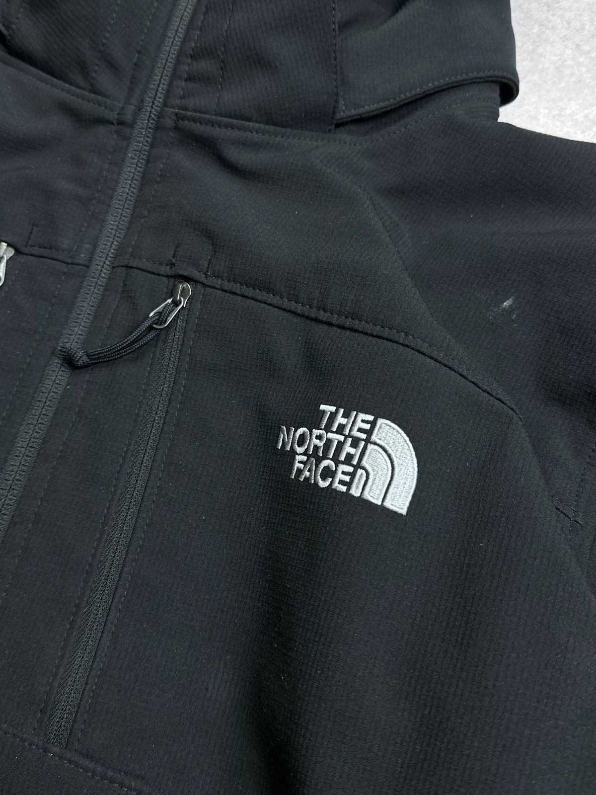 The North Face Vintage The North Face Mens Hooded Softshell Jacket L Size US L / EU 52-54 / 3 - 3 Thumbnail