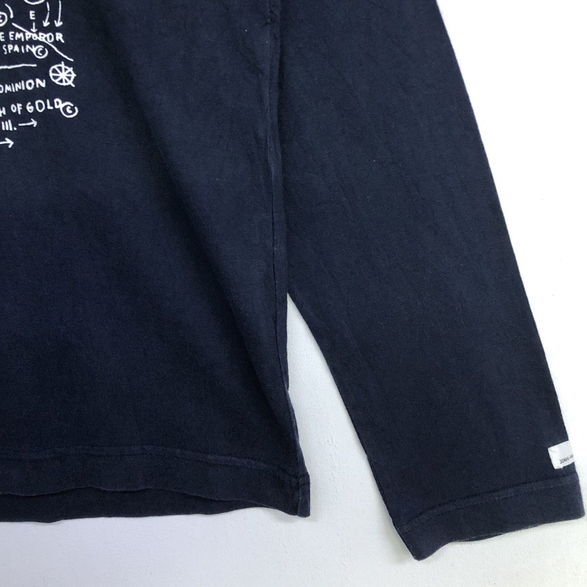 Uniqlo Vintage Uniqlo Art Jean Mitchel Basquiat long Sleeve Tshirt Size US S / EU 44-46 / 1 - 6 Thumbnail