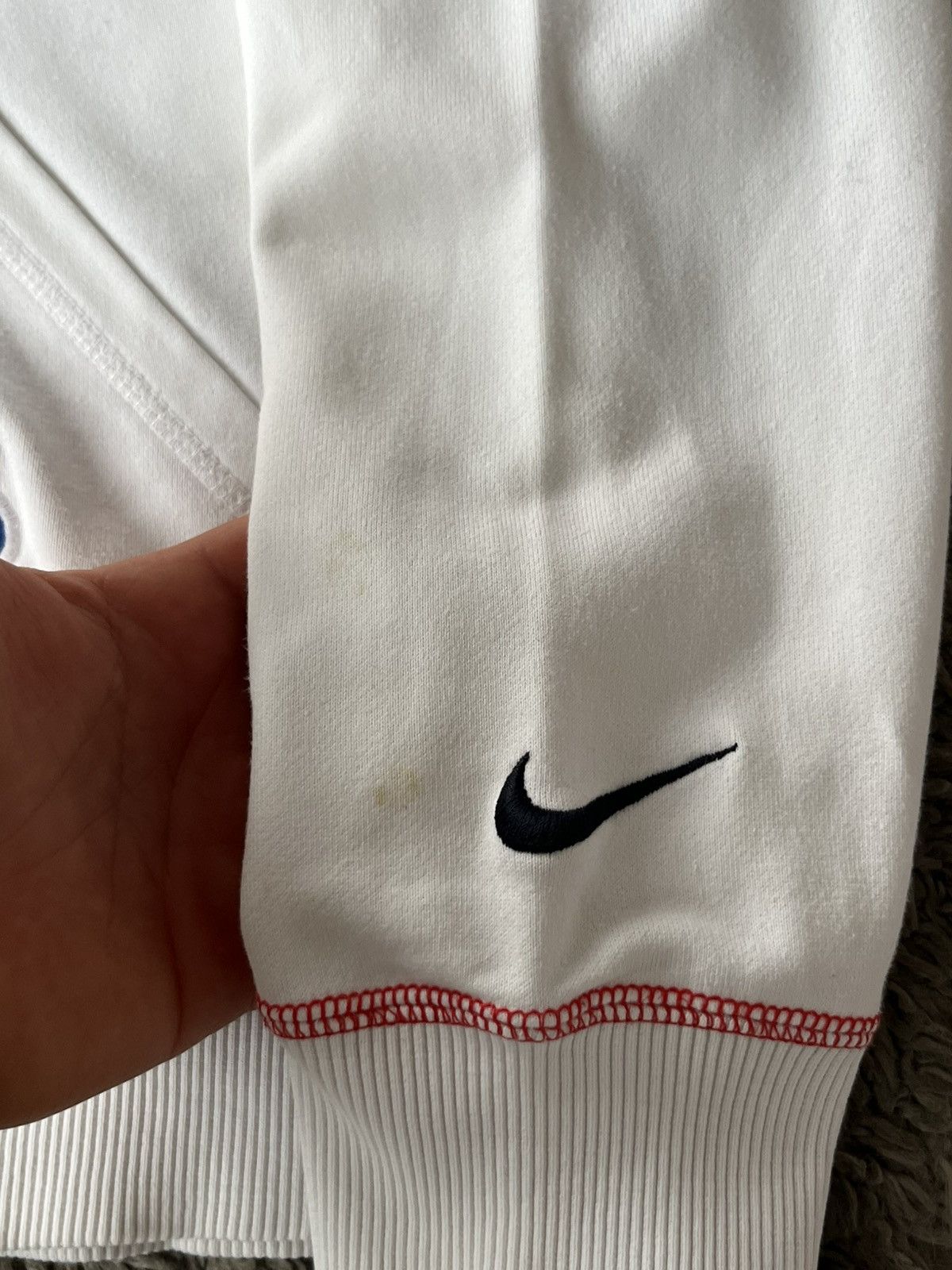Nike Vintage Nike Hoodie Soccer Football Manchester United believ Size US M / EU 48-50 / 2 - 5 Thumbnail